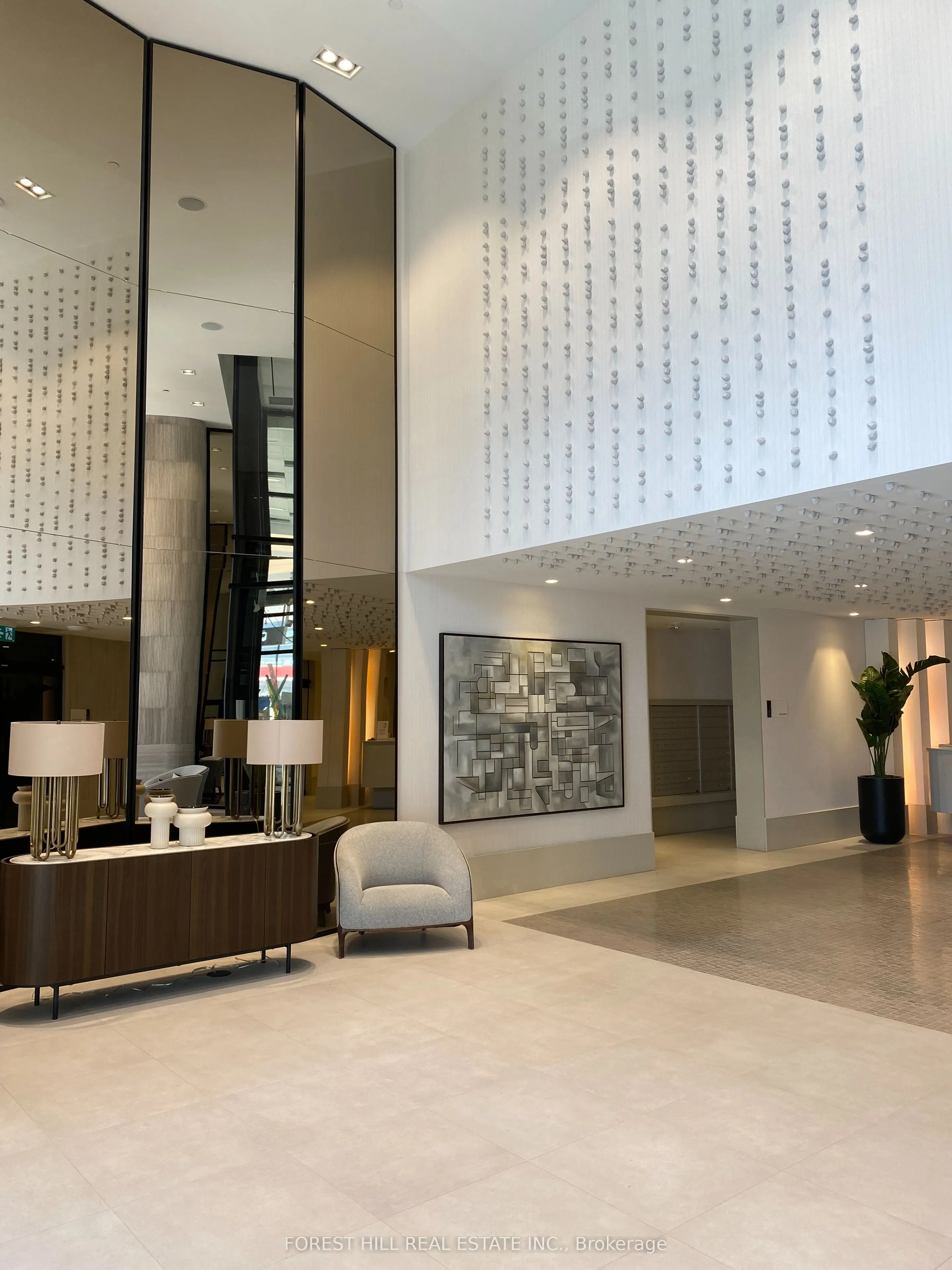 2020 Bathurst Street #302