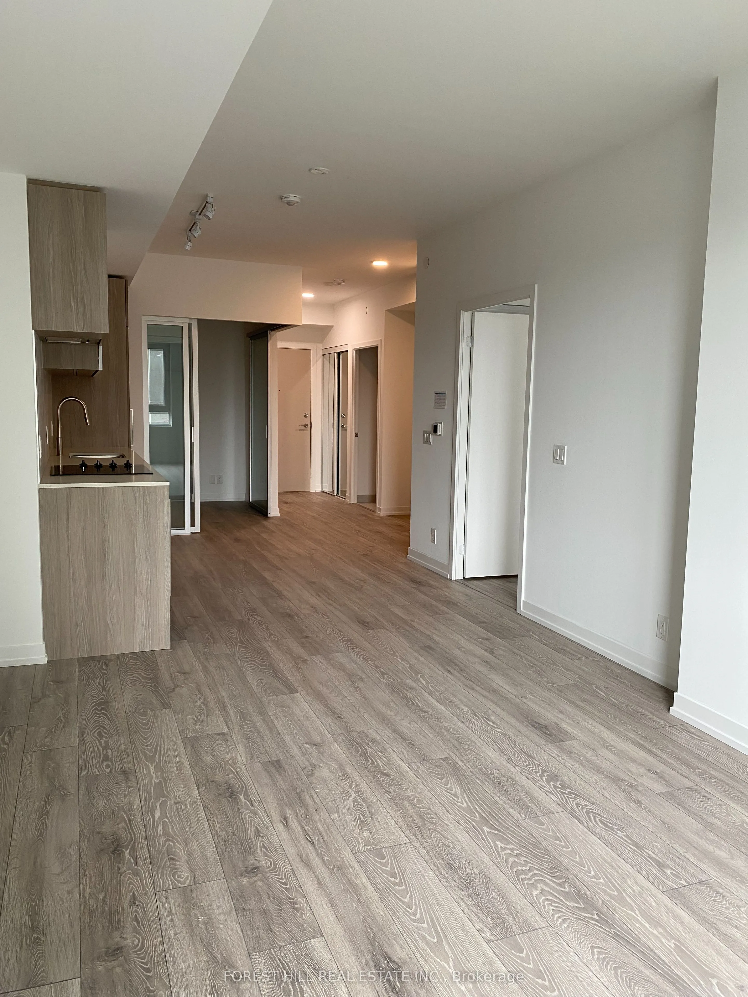 2020 Bathurst Street #302