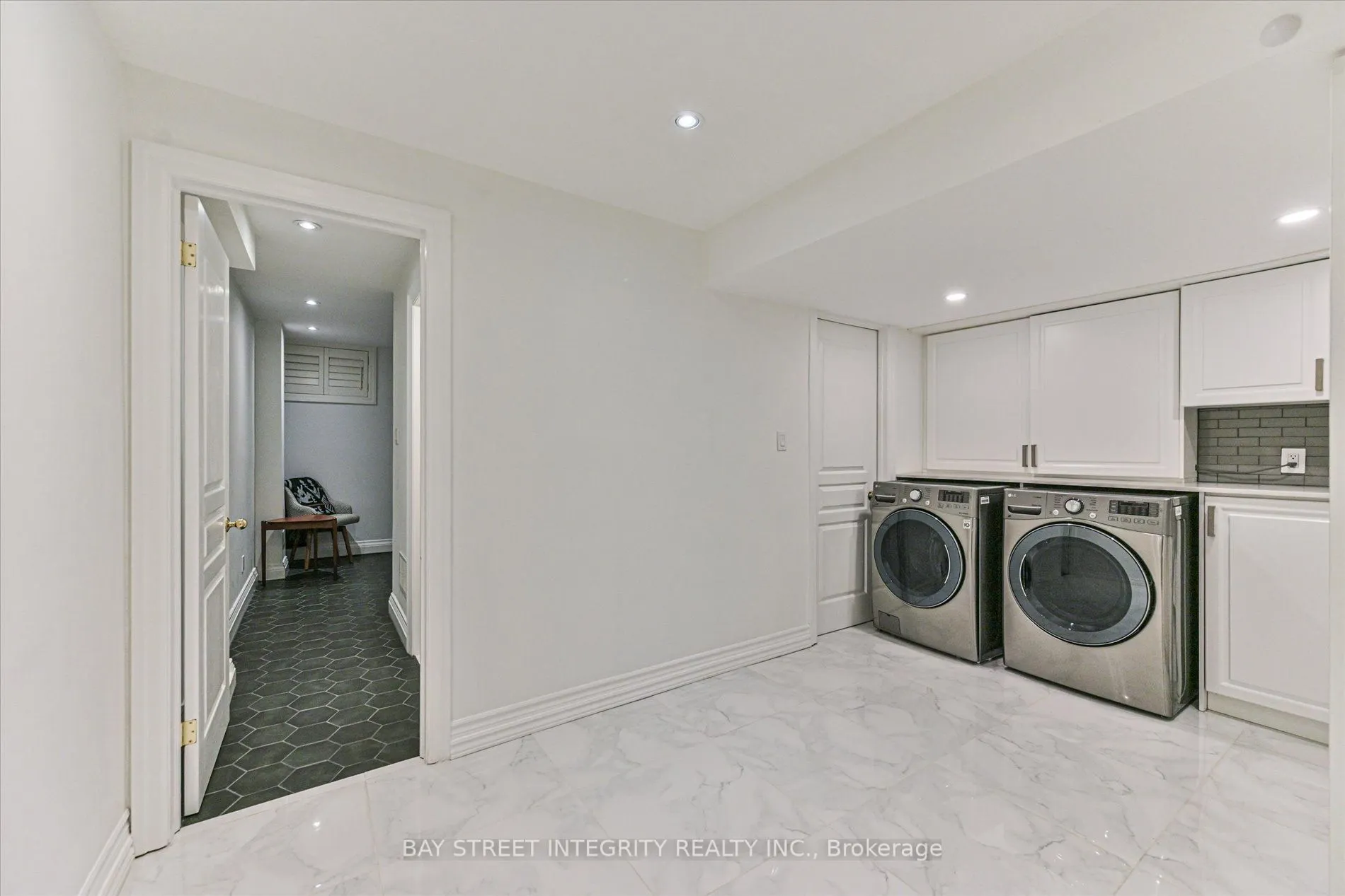 354 Old Orchard Grove