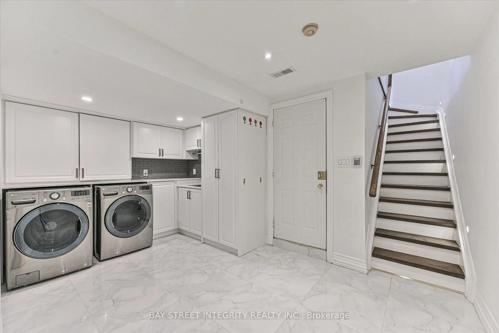 354 Old Orchard Grove
