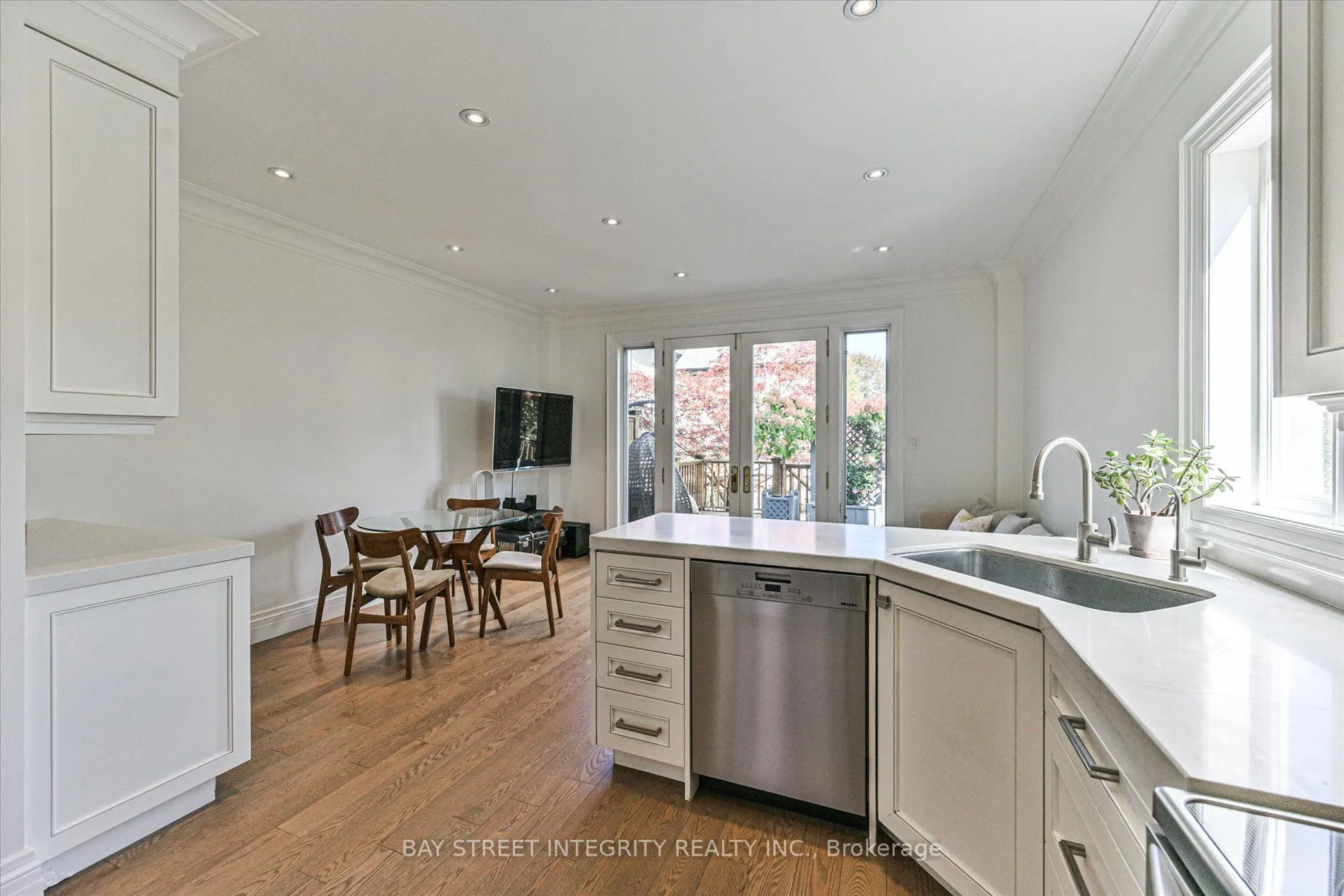 354 Old Orchard Grove
