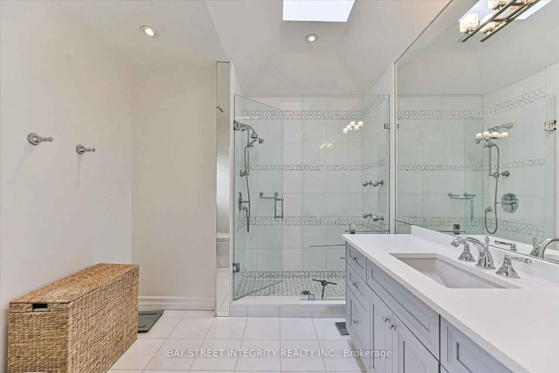 354 Old Orchard Grove