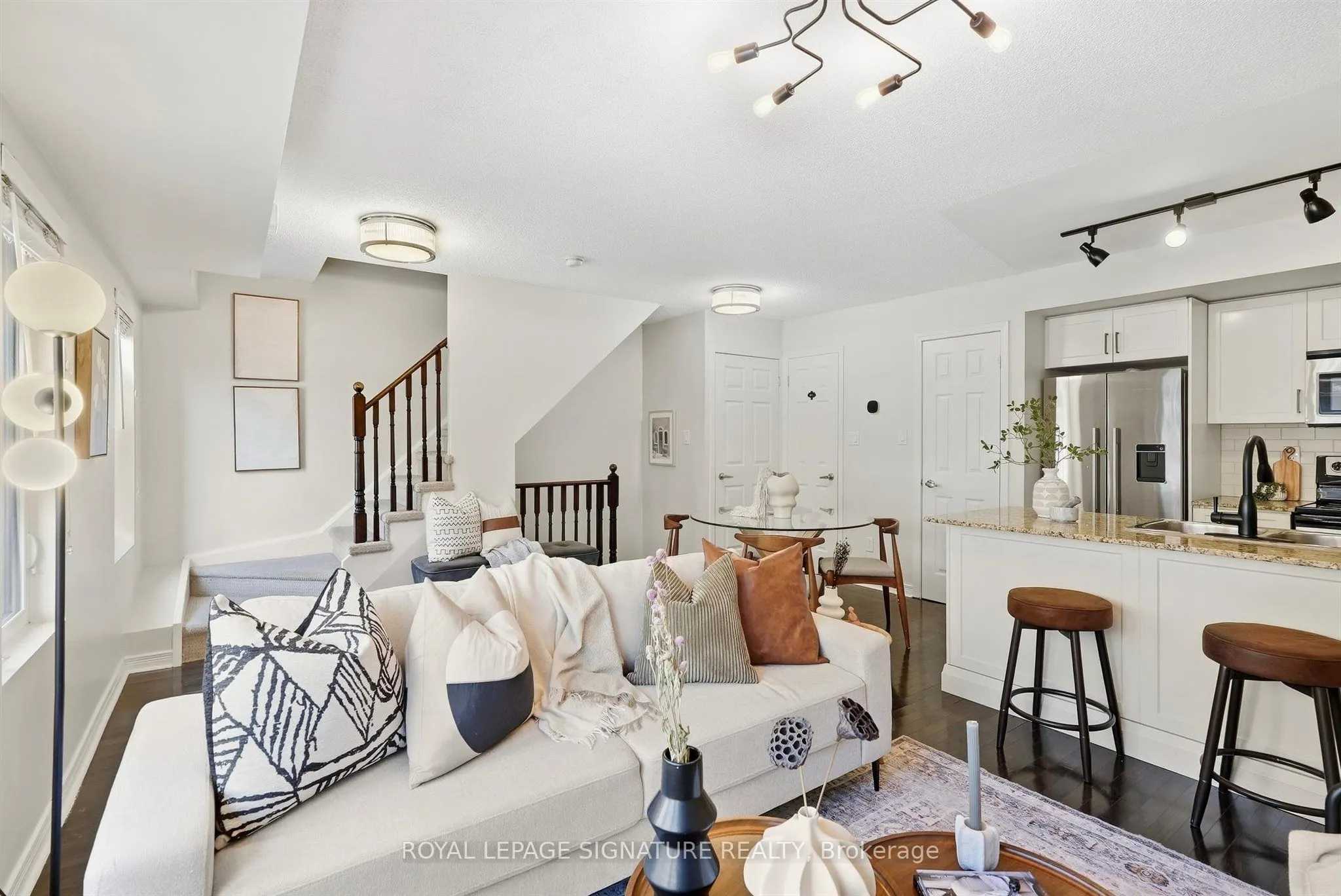 11 Ruttan Street #225