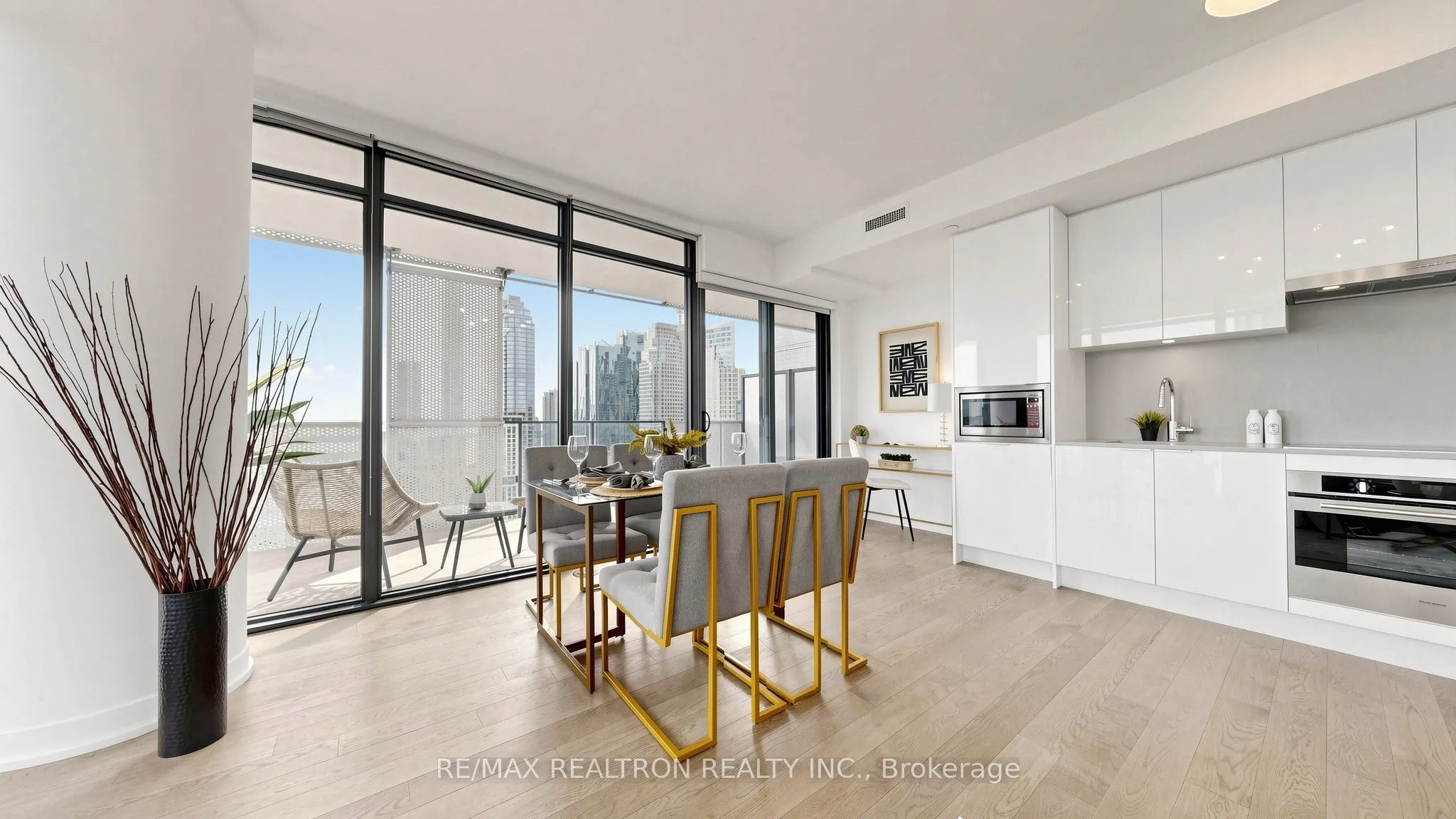 20 Lombard Street #3403