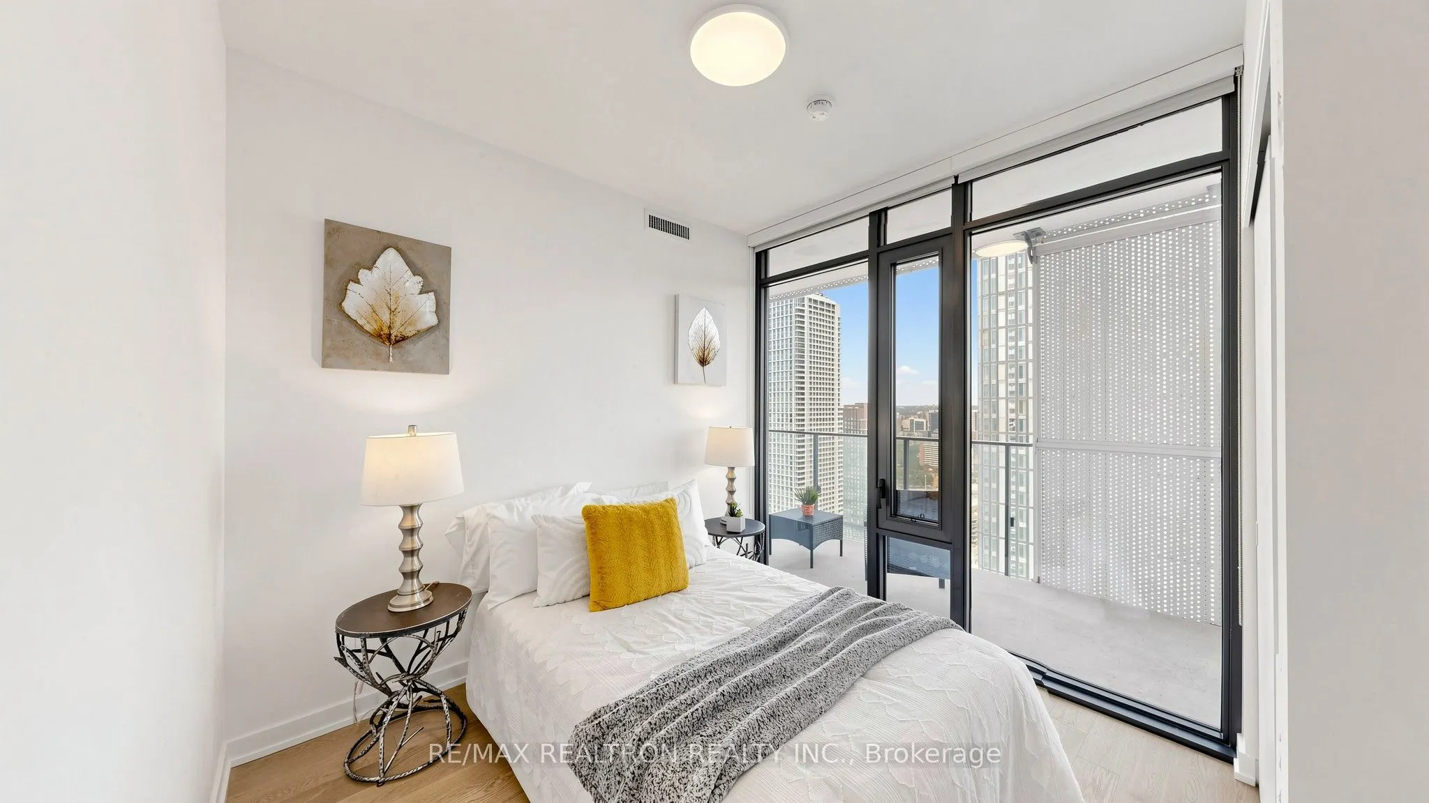 20 Lombard Street #3403