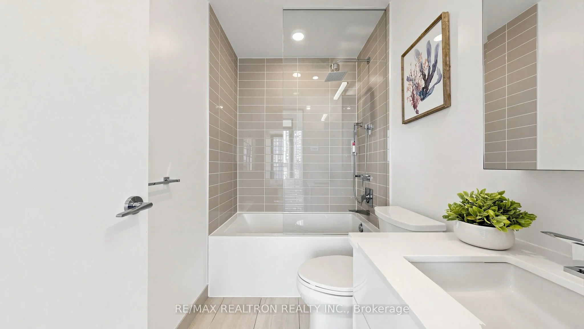 20 Lombard Street #3403