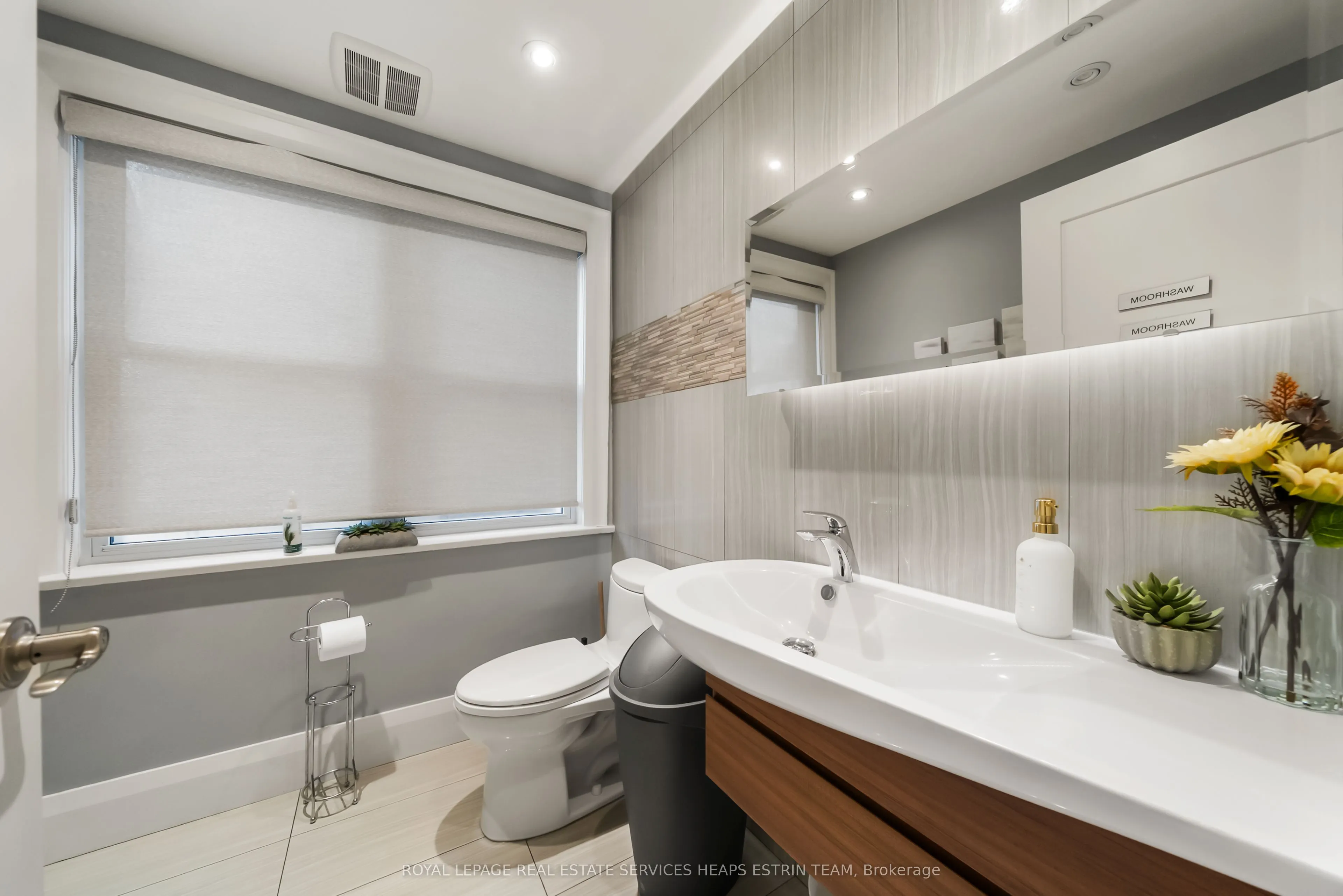 1395 Bayview Avenue #201