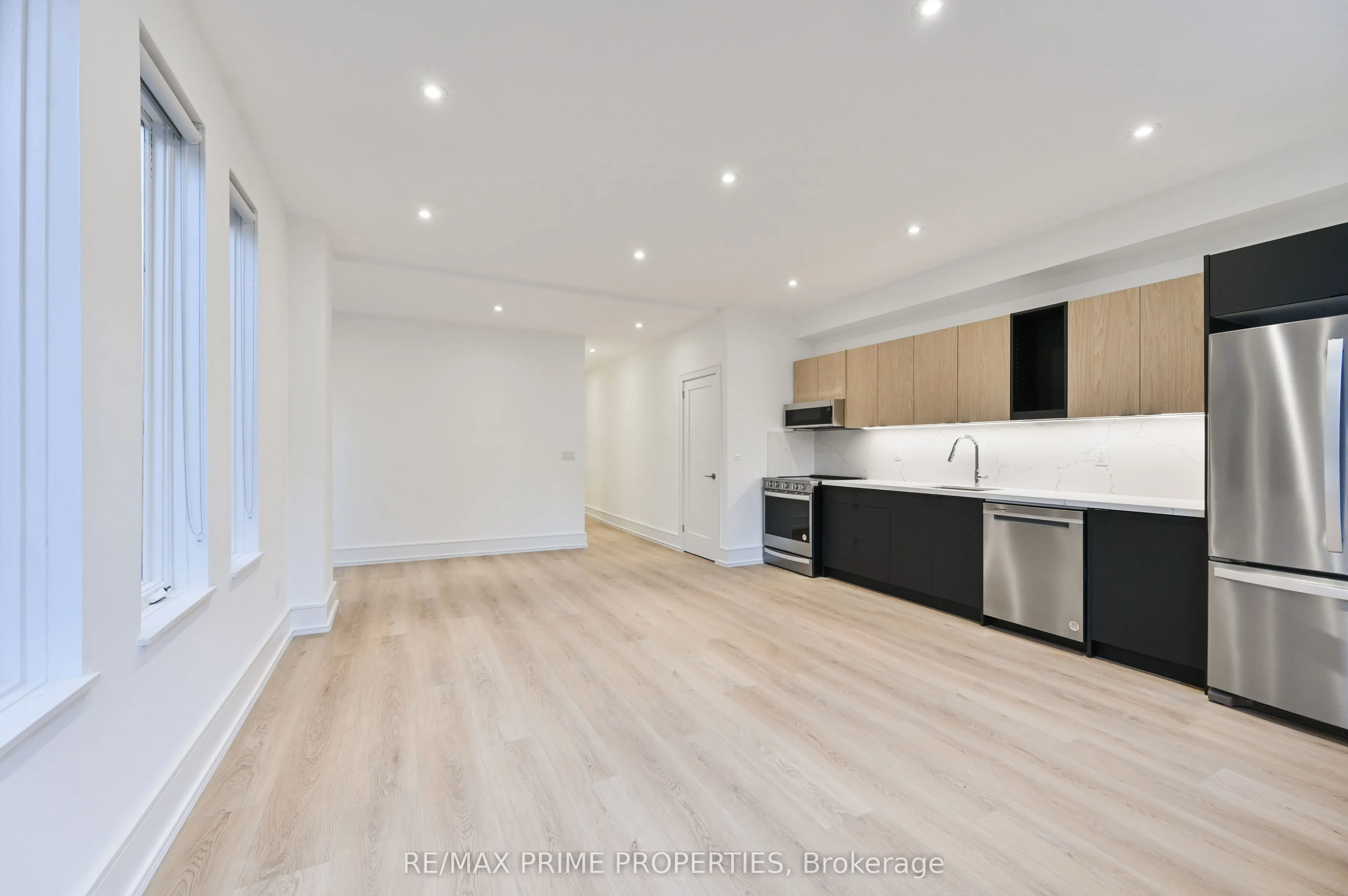 995 Dufferin Street #Lower