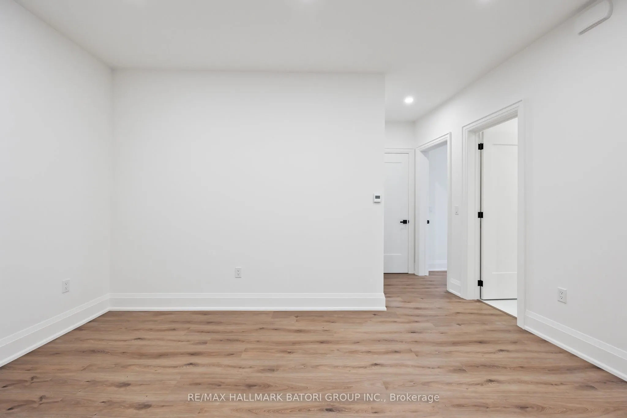 18 Keewatin Avenue #2