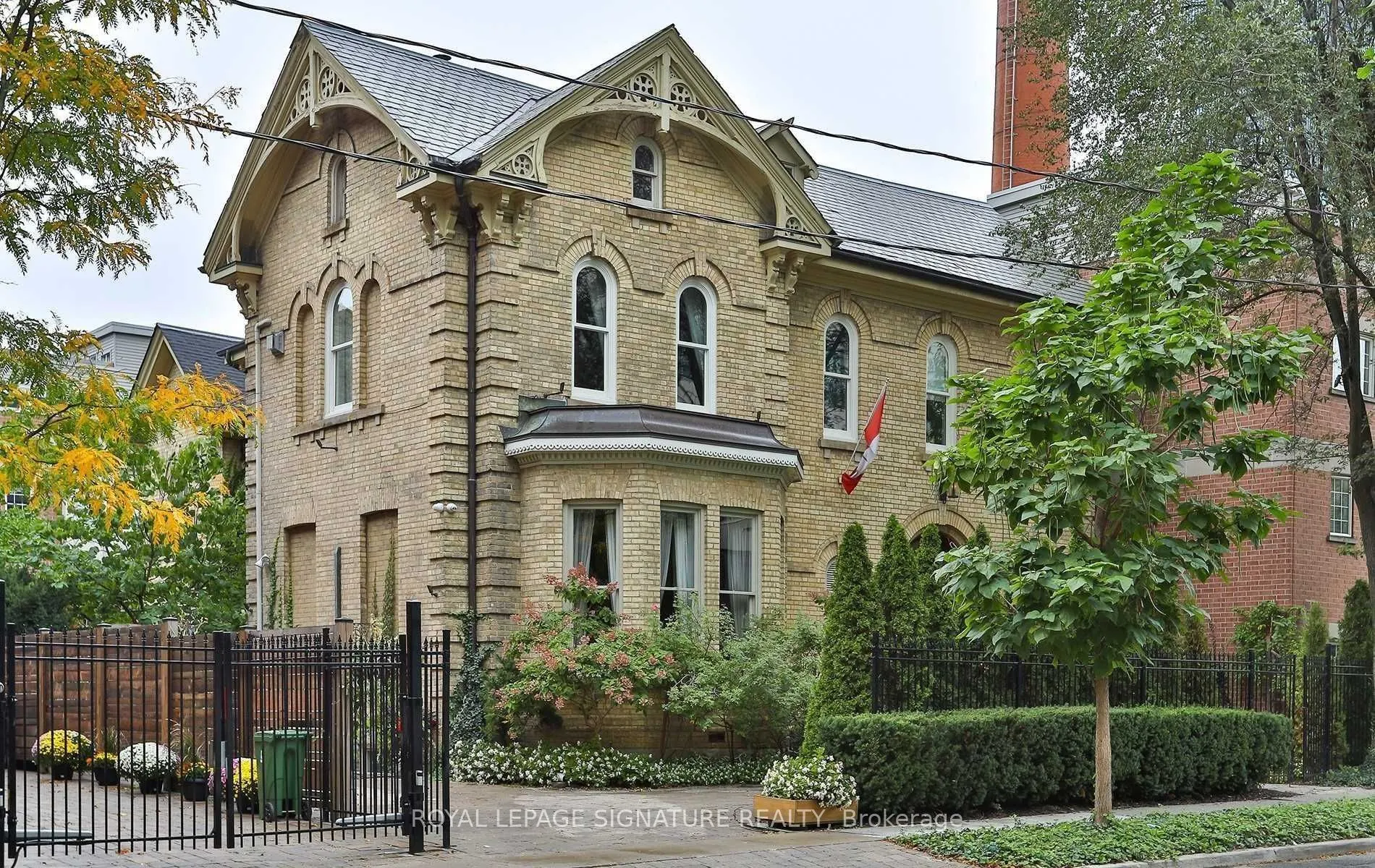 4 Wellesley Place