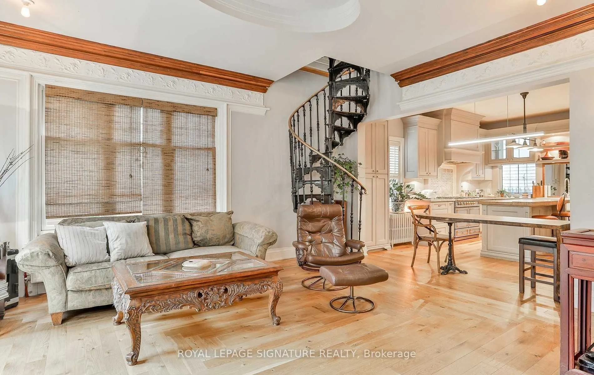 4 Wellesley Place