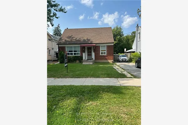 12 Pleasant Avenue