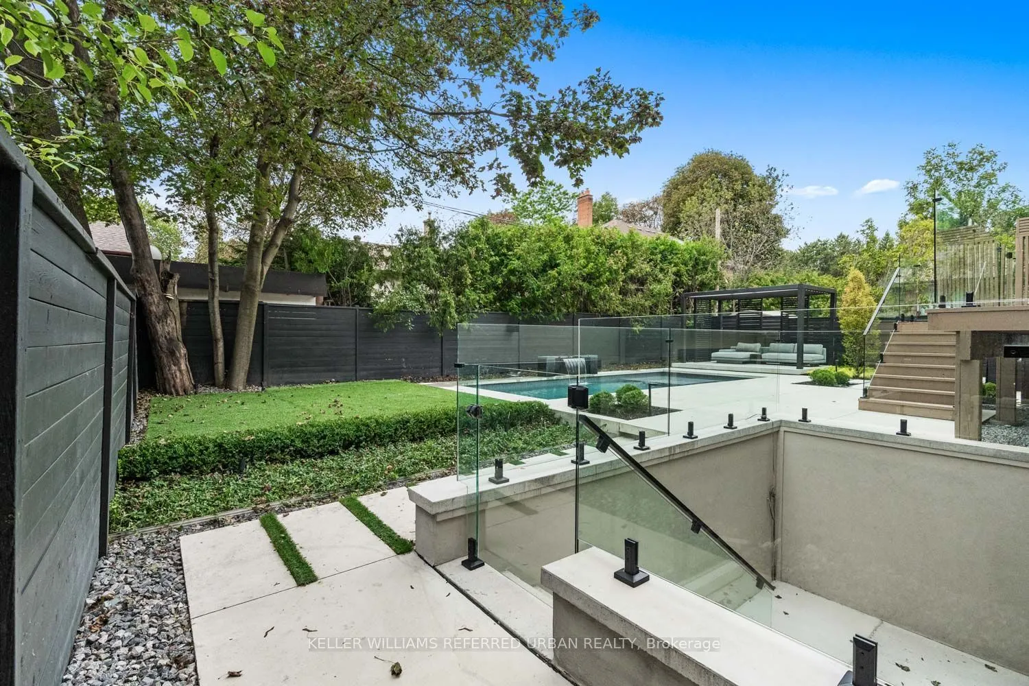 62 Norden Crescent