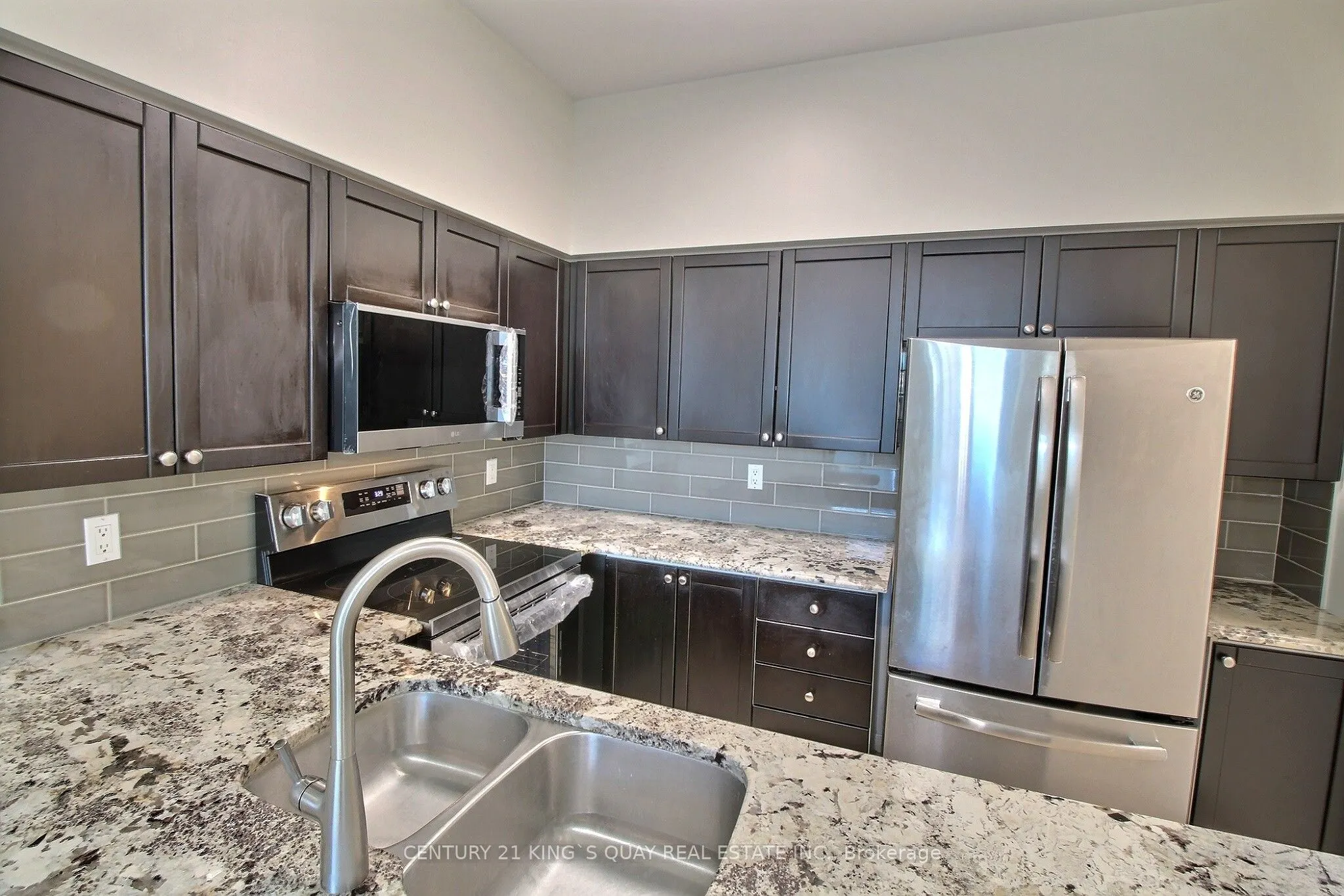 33 Empress Avenue #515