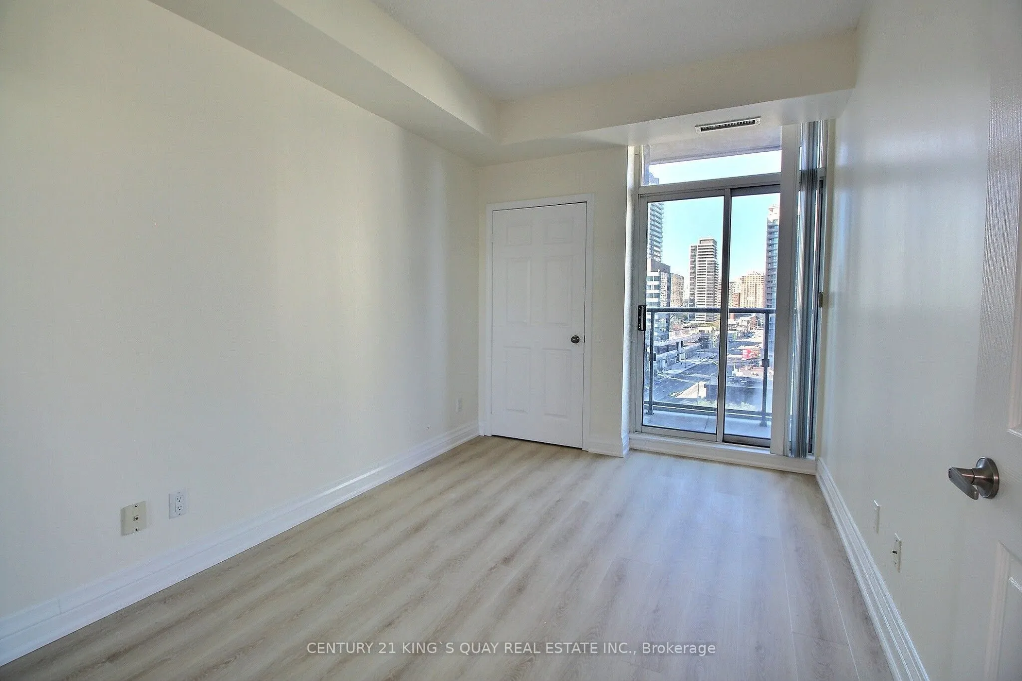33 Empress Avenue #515