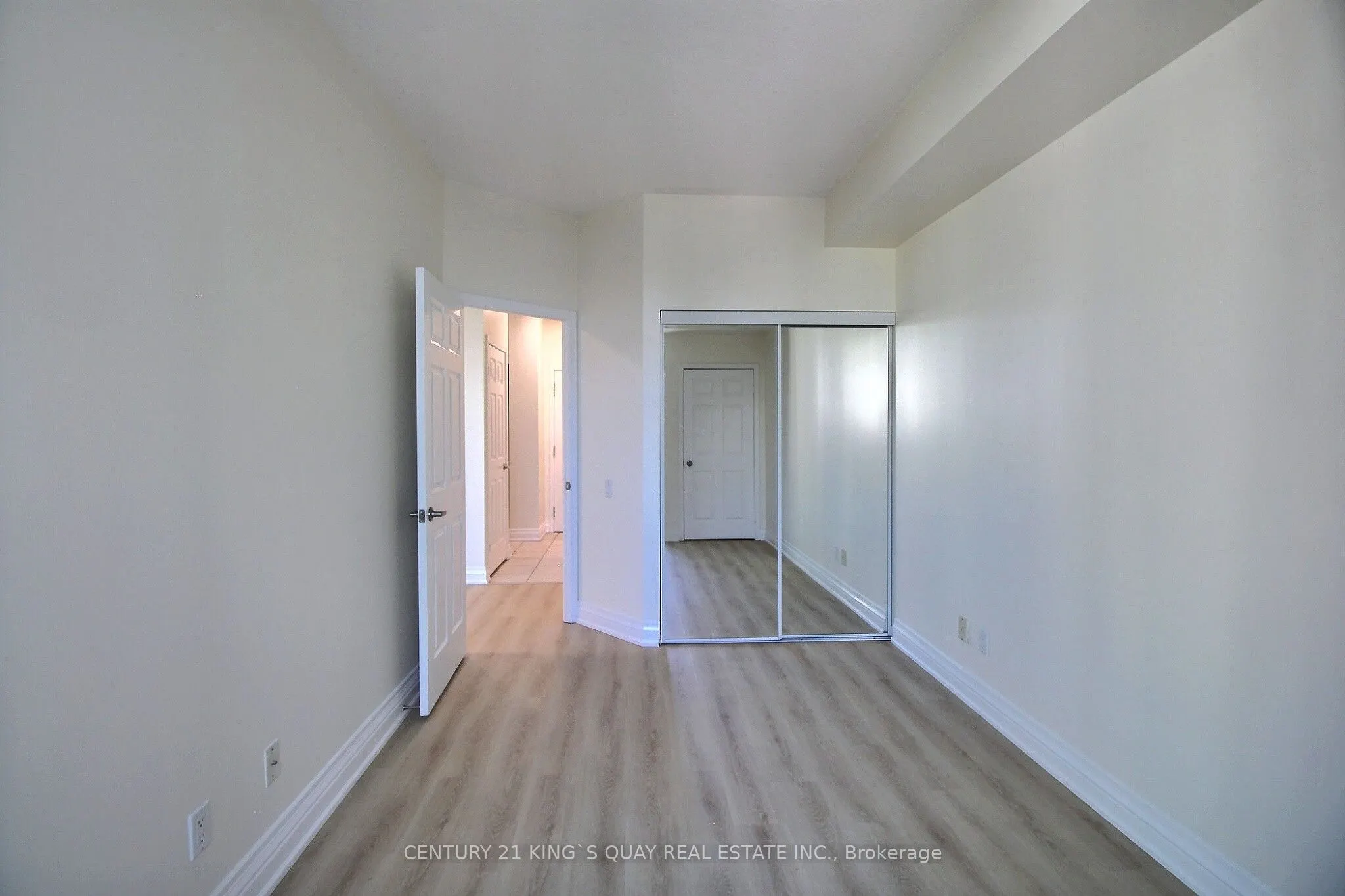 33 Empress Avenue #515