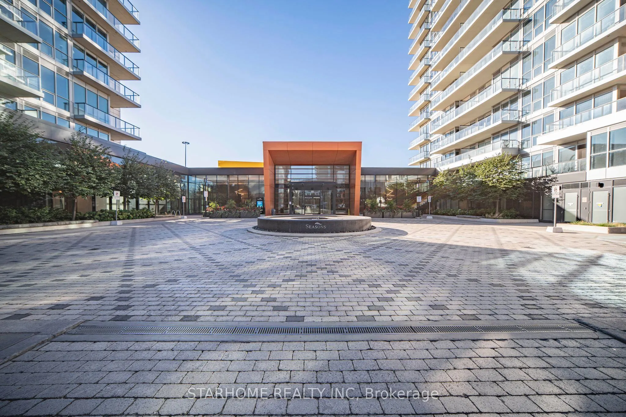 95 McMahon Drive #2109