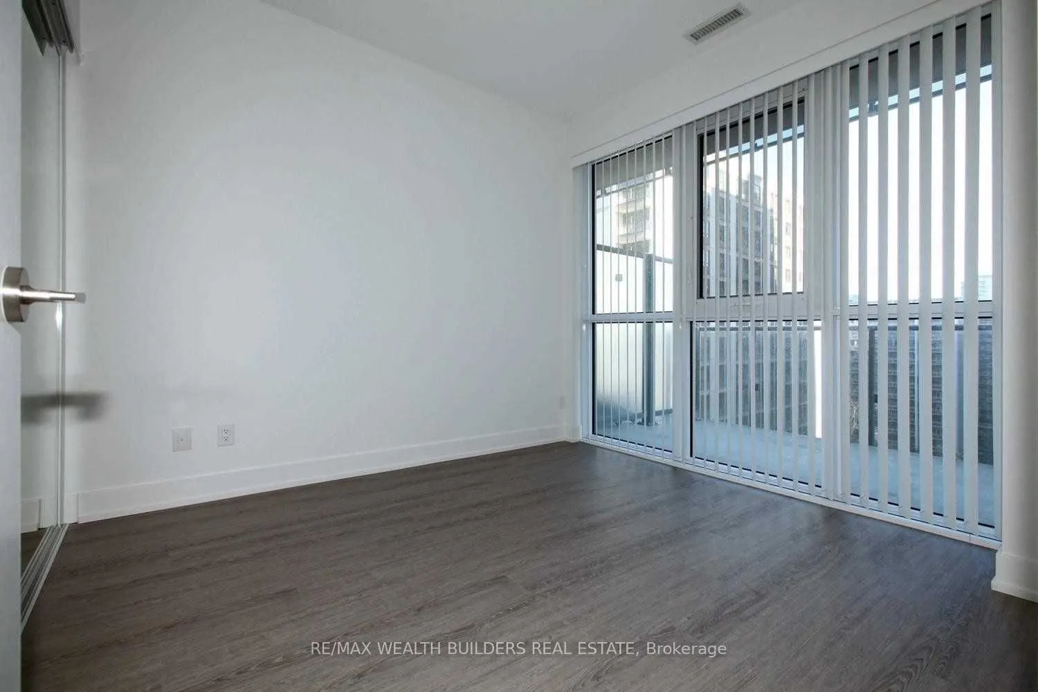 7 Grenville Street #1106