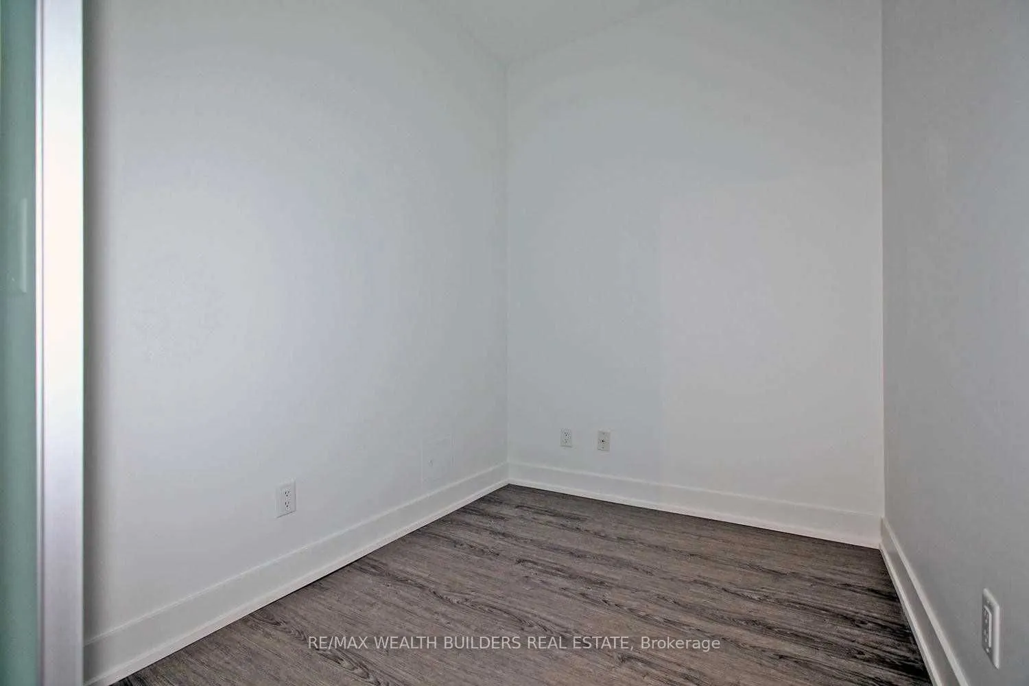 7 Grenville Street #1106