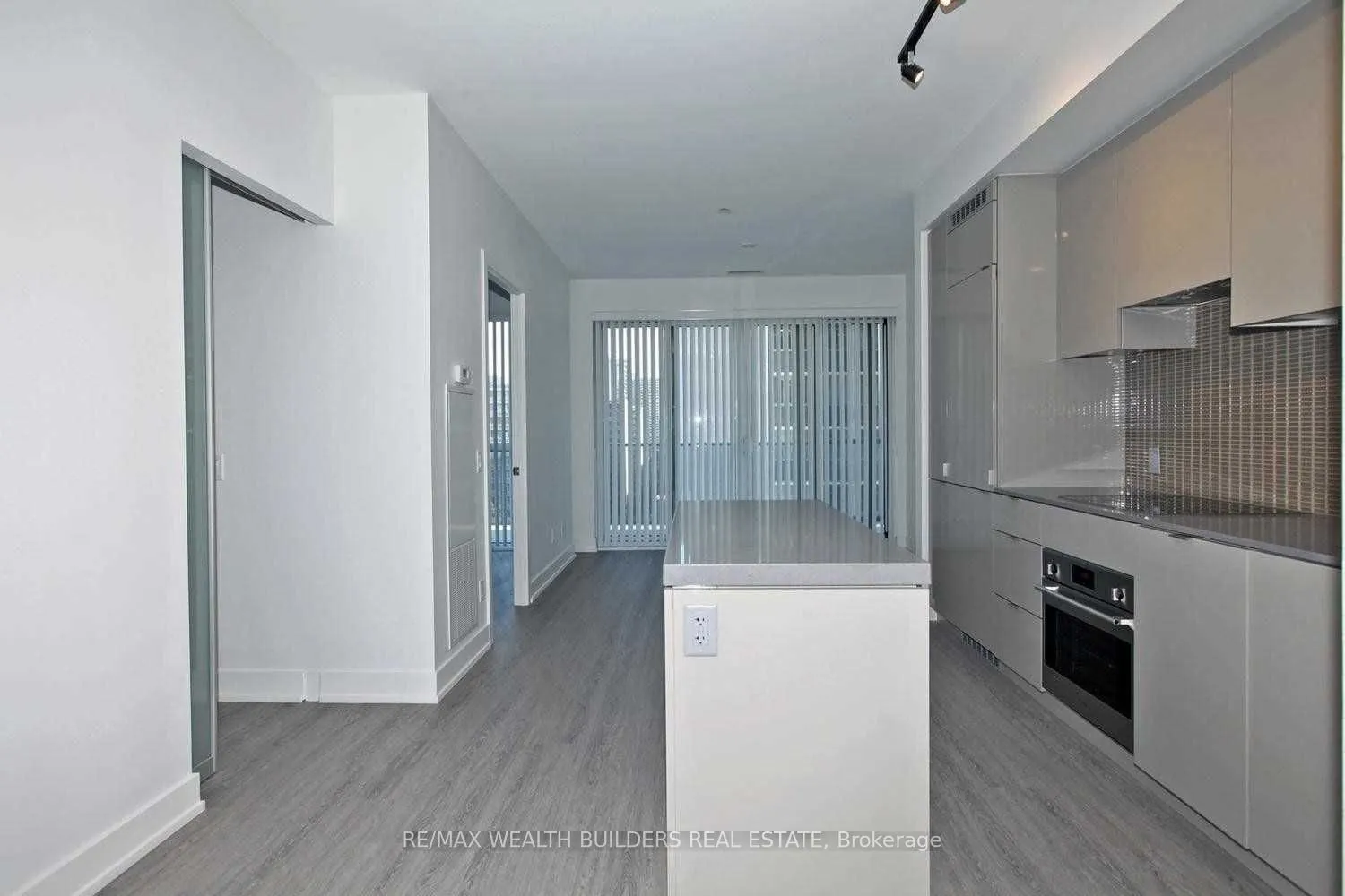 7 Grenville Street #1106