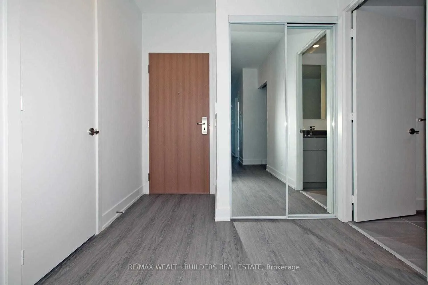 7 Grenville Street #1106
