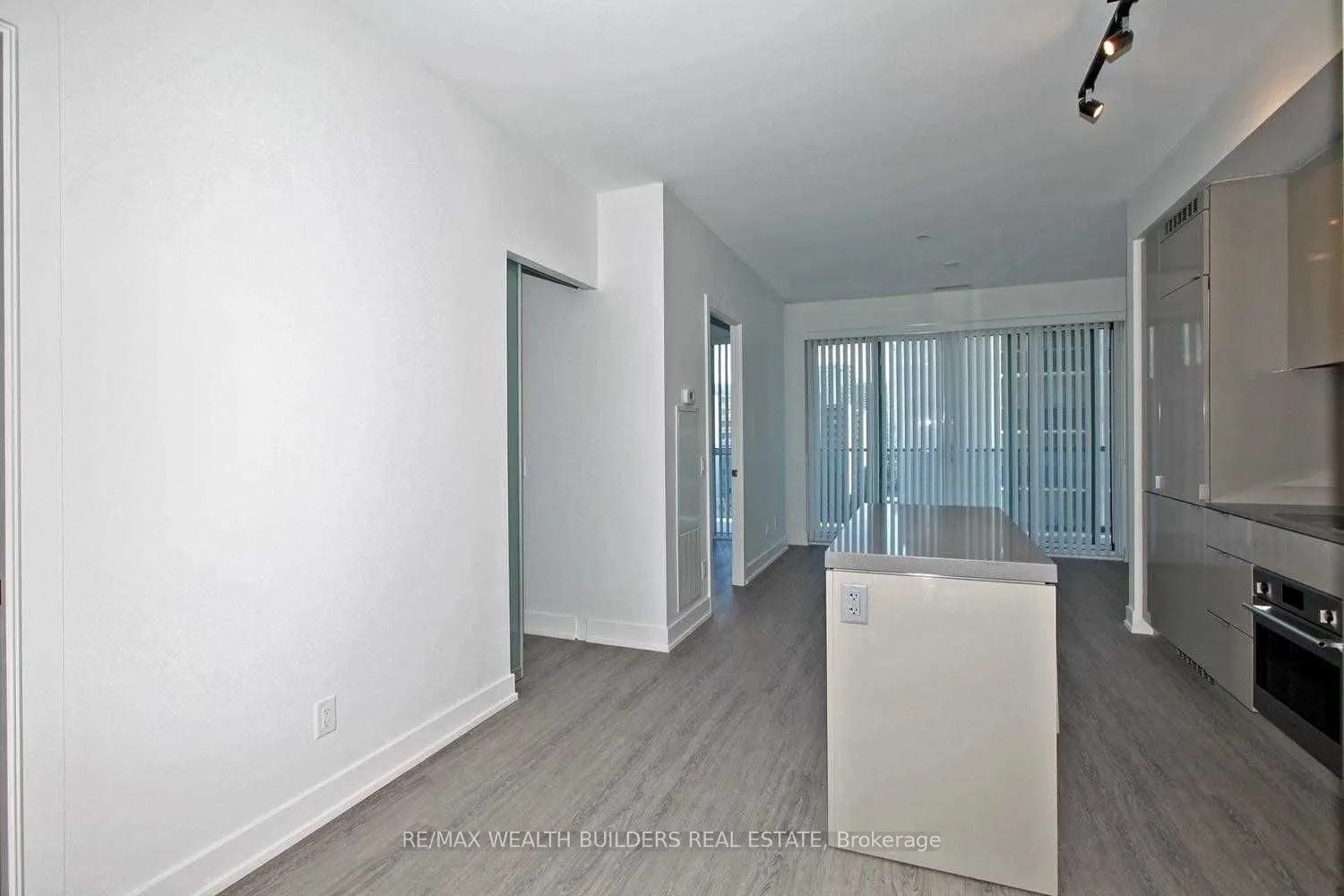 7 Grenville Street #1106