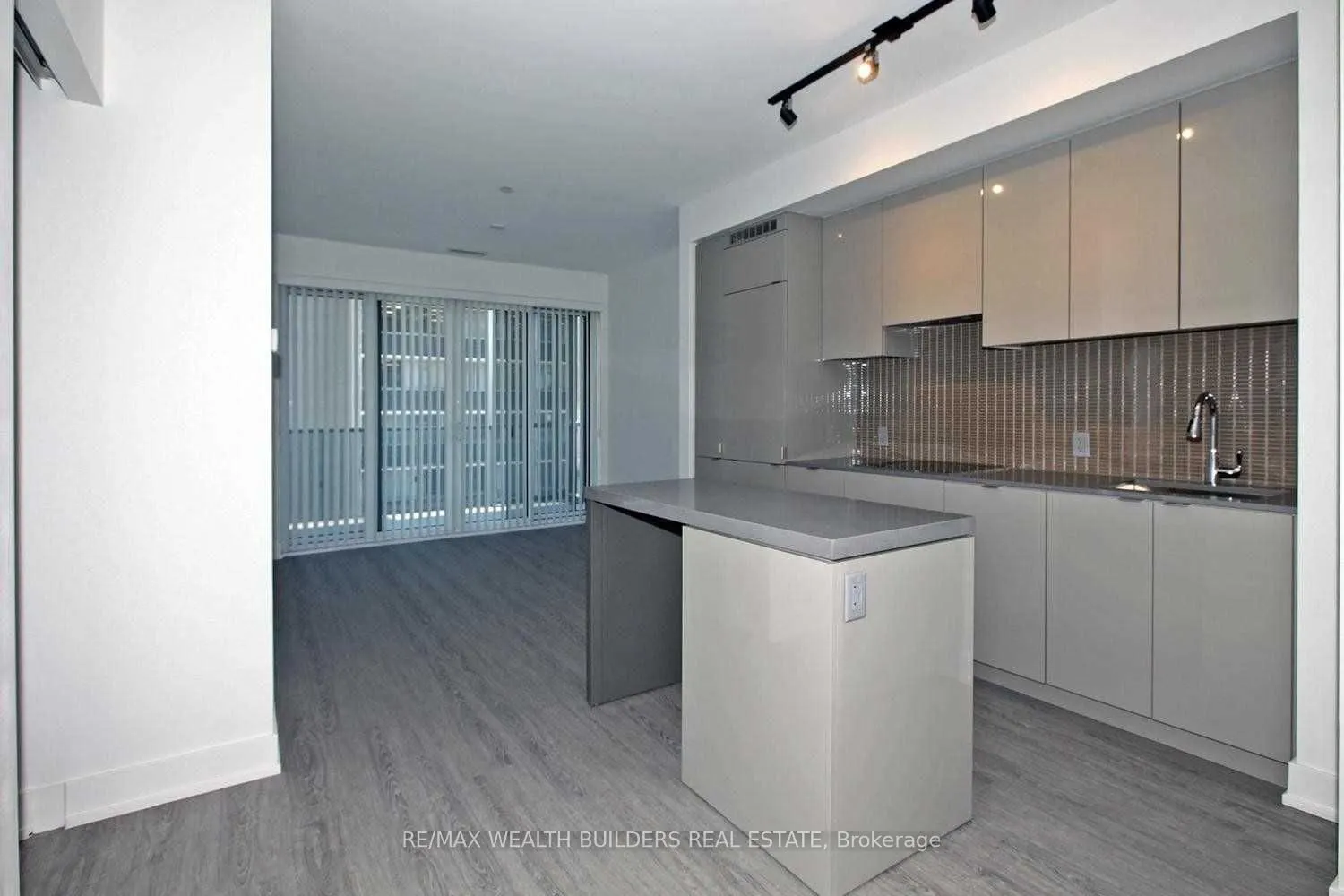 7 Grenville Street #1106