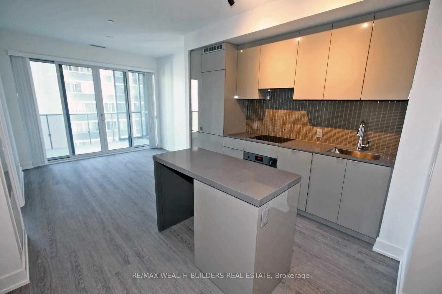 7 Grenville Street #1106