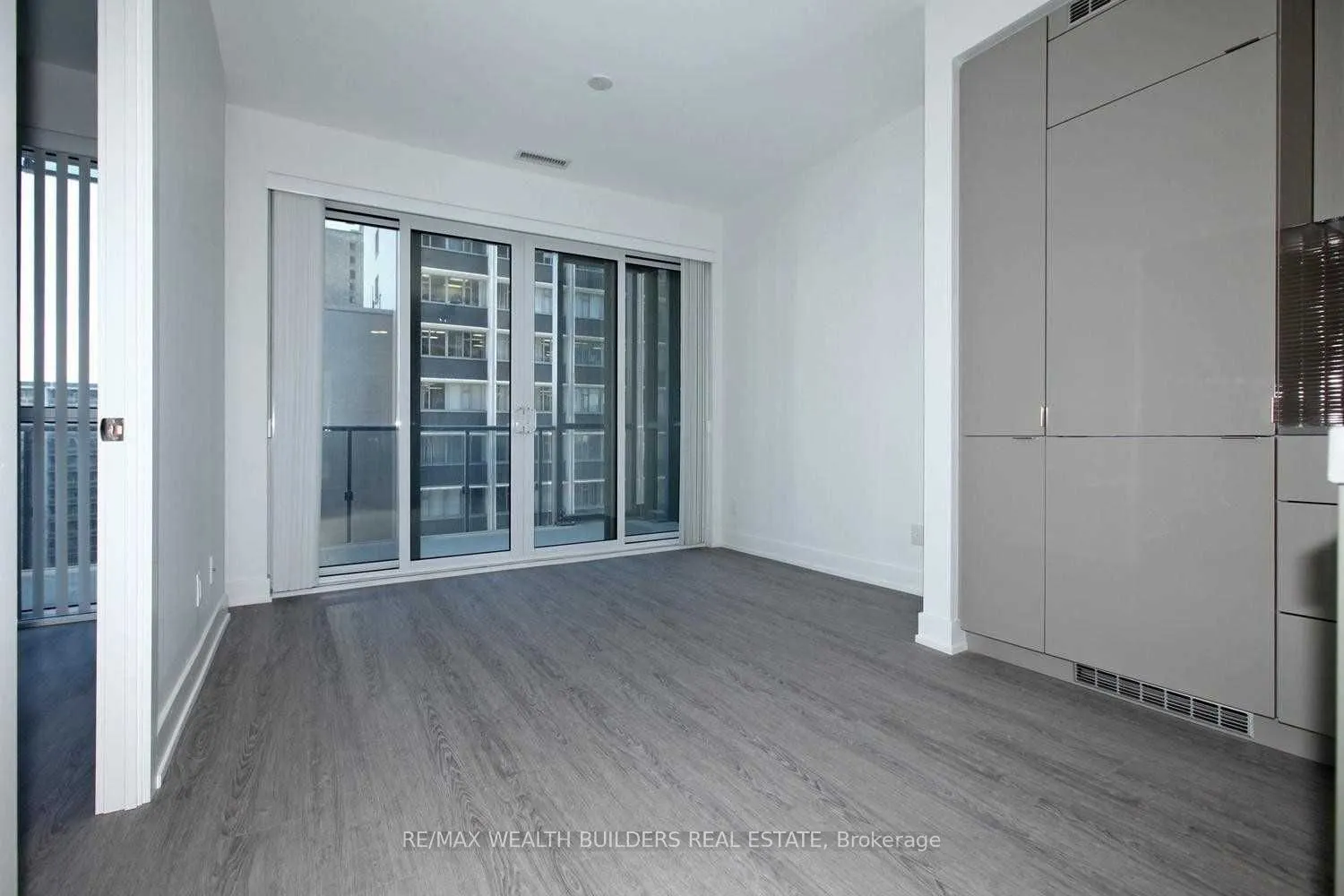 7 Grenville Street #1106