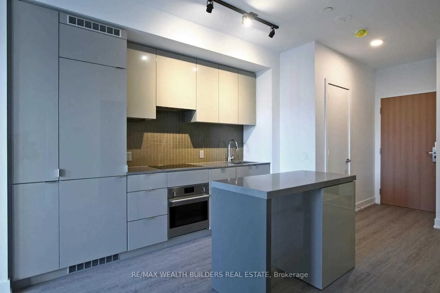7 Grenville Street #1106