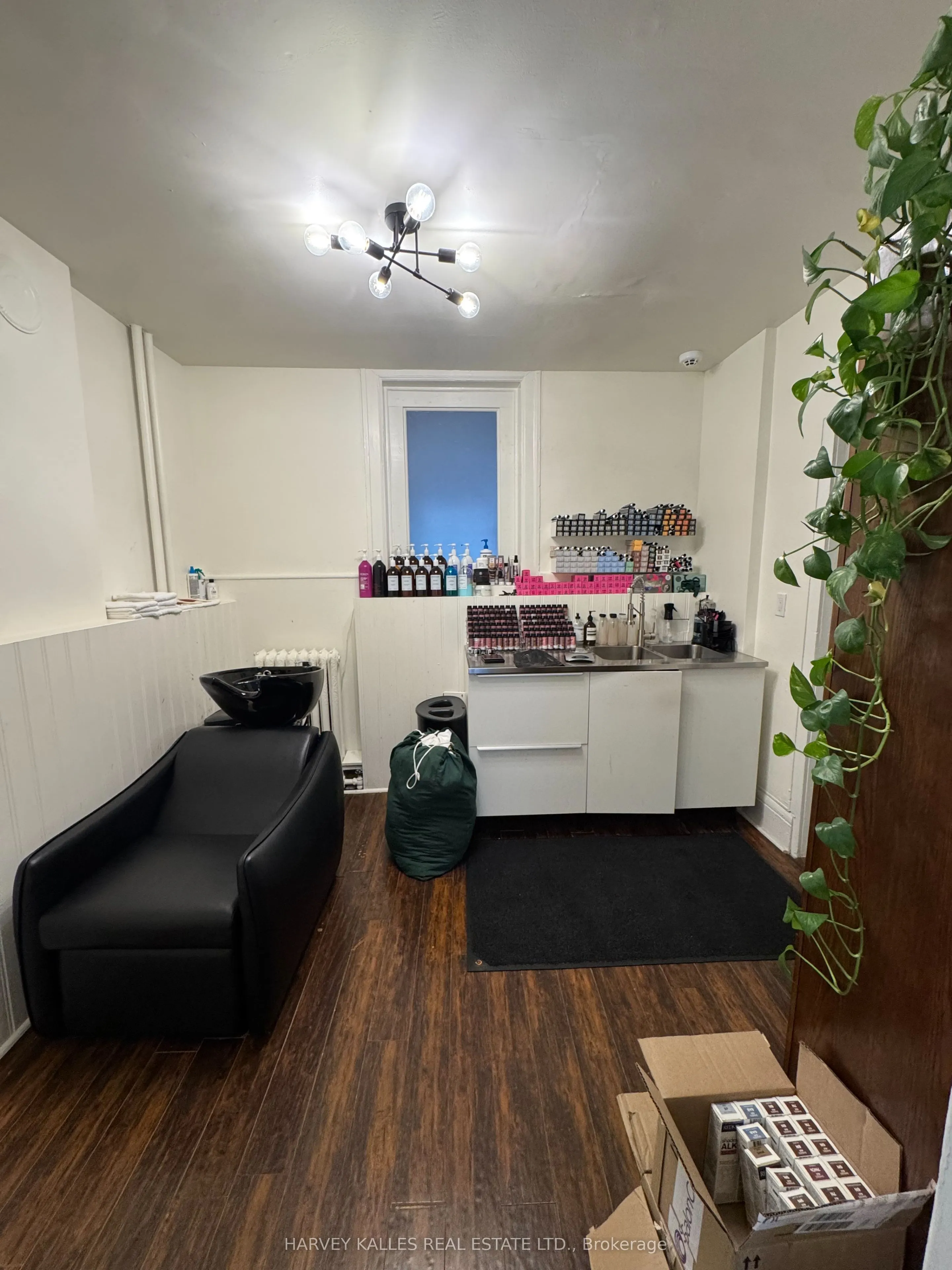 1118 Yonge Street #2nd Floor