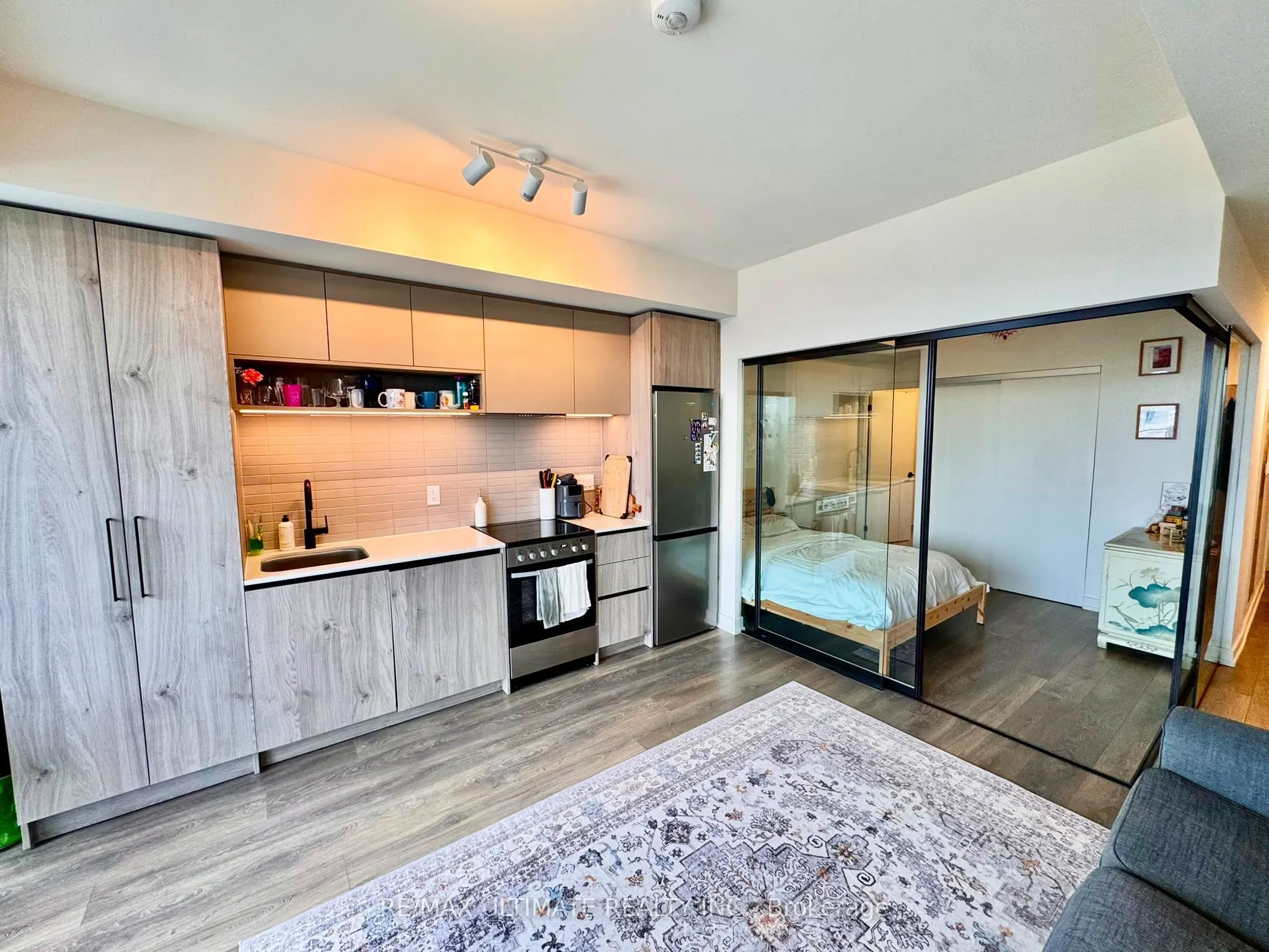 181 Sterling Road #1215