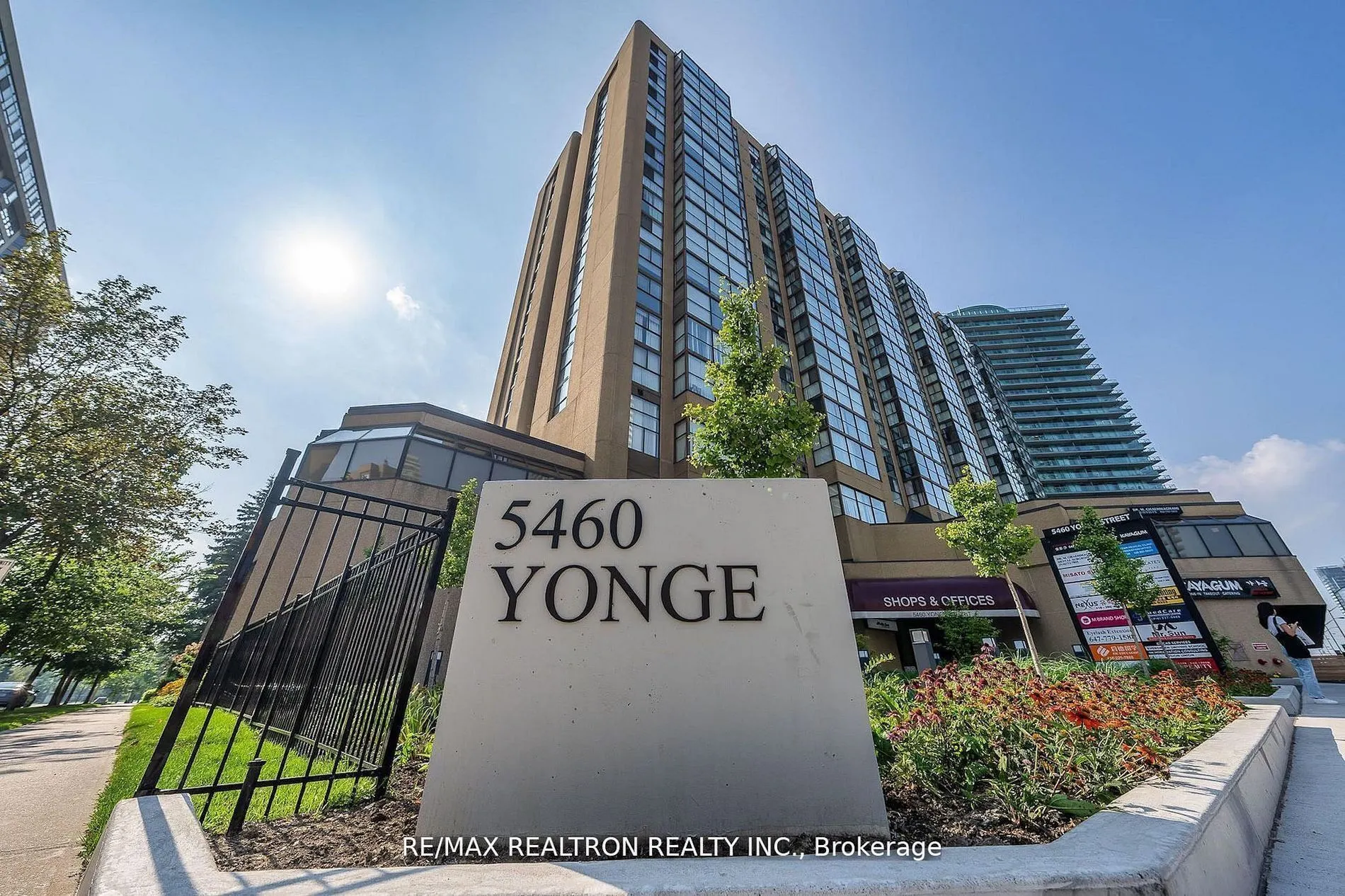 5460 Yonge Street #611