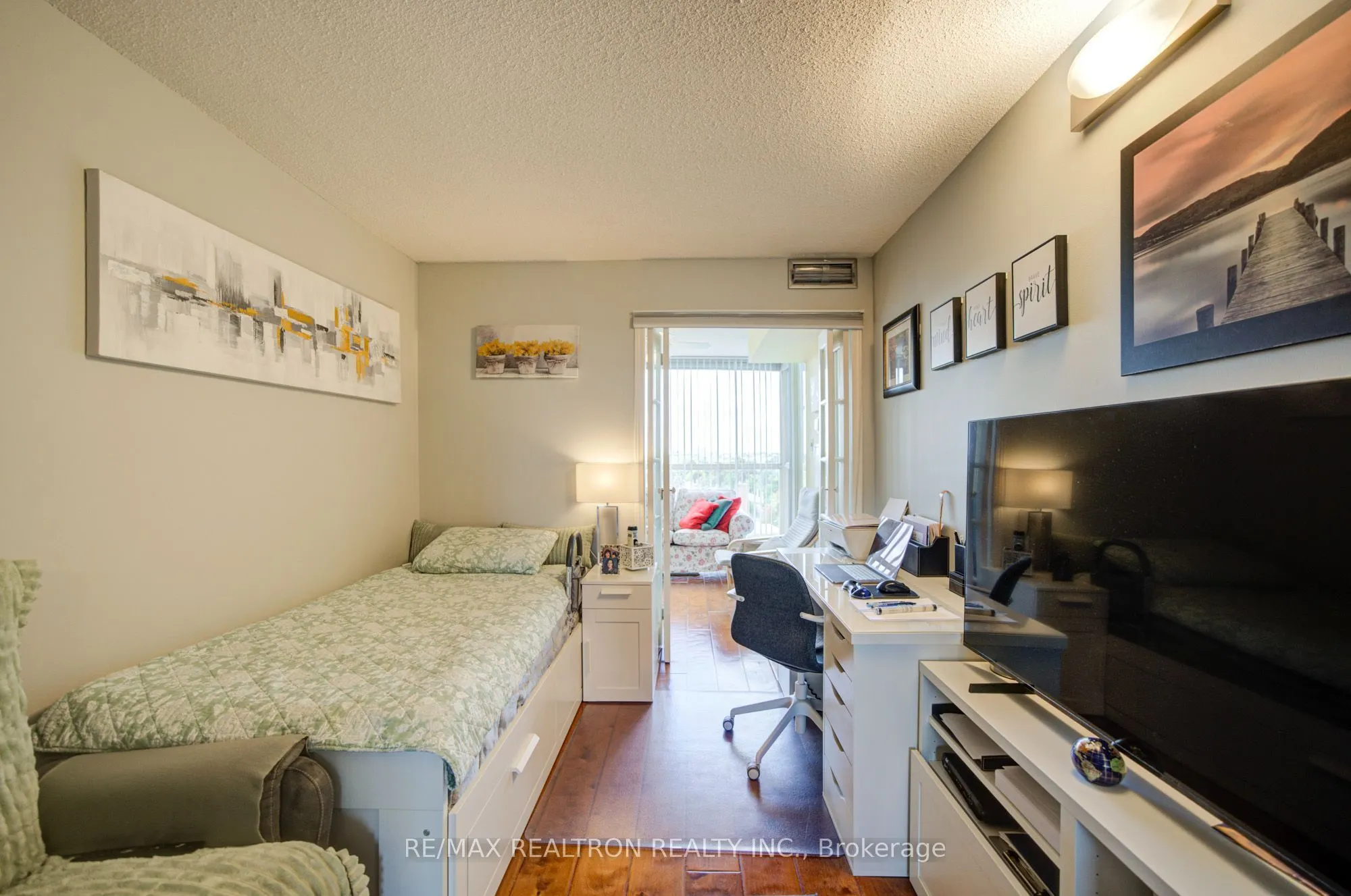 5460 Yonge Street #611