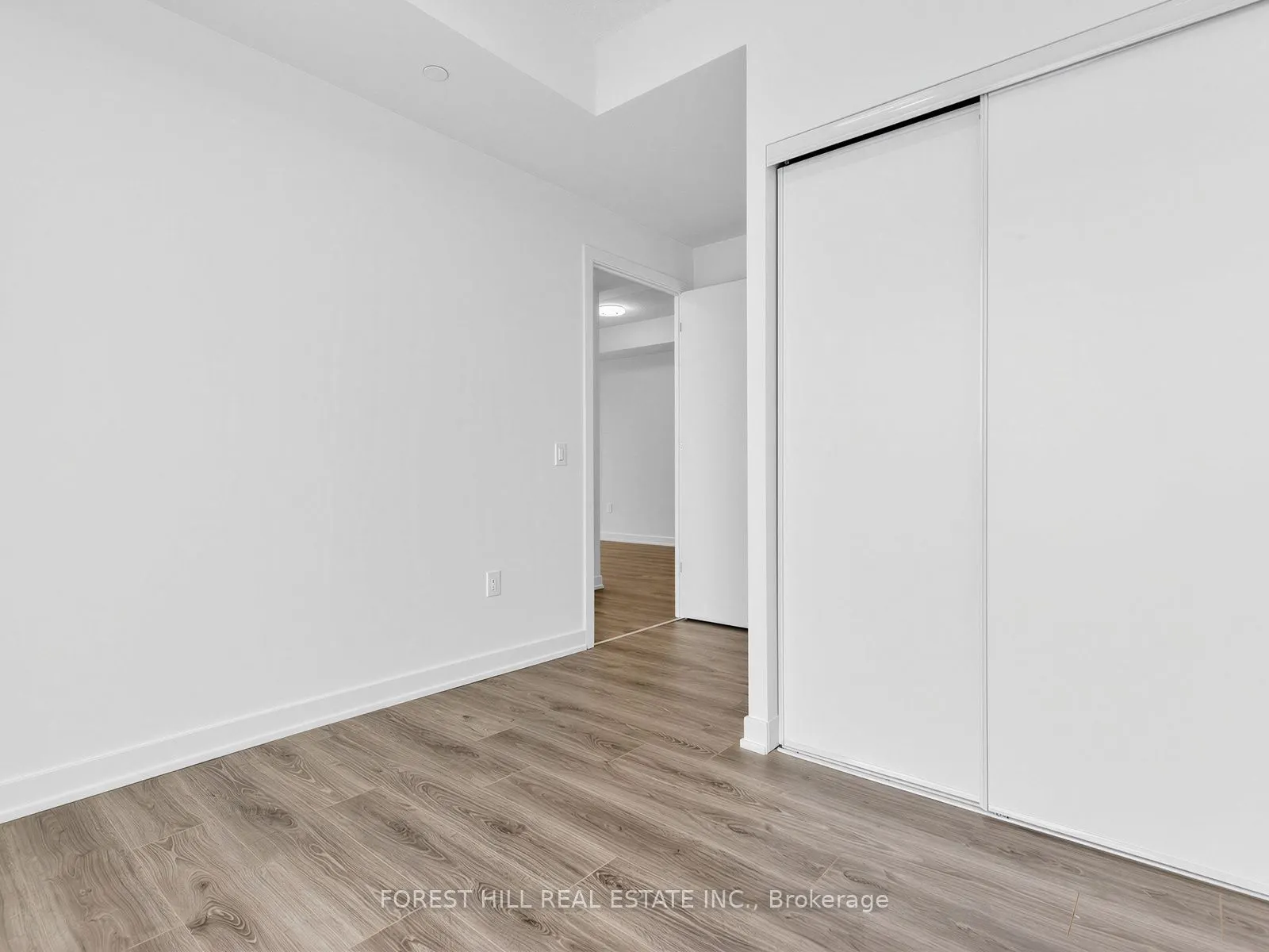 9 Tecumseth Street #807