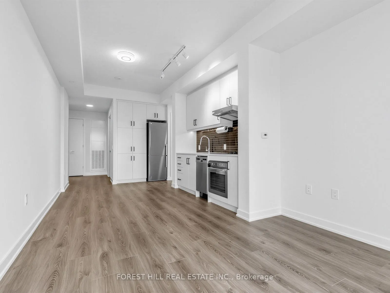 9 Tecumseth Street #807