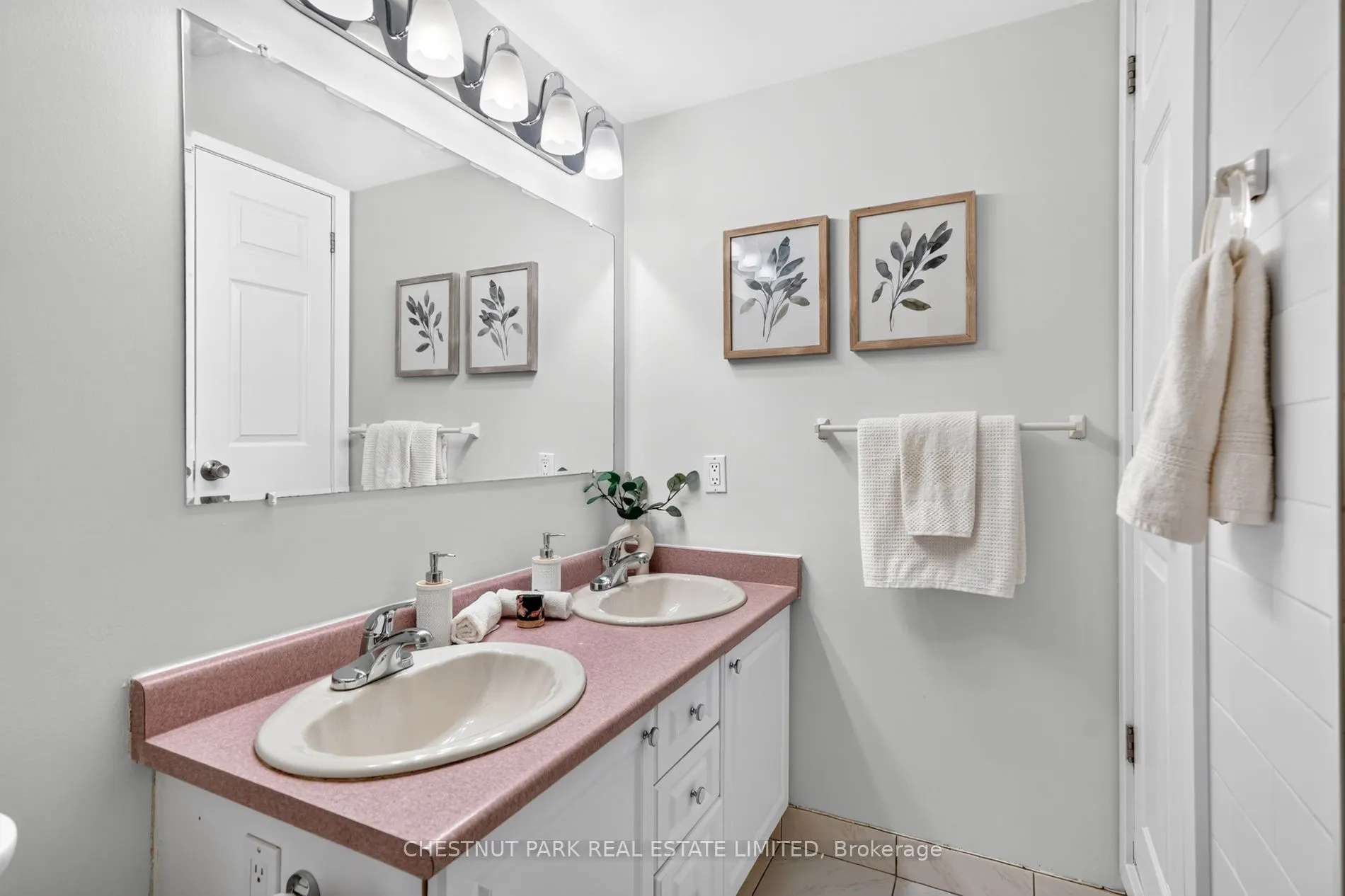 21 Dale Avenue #502
