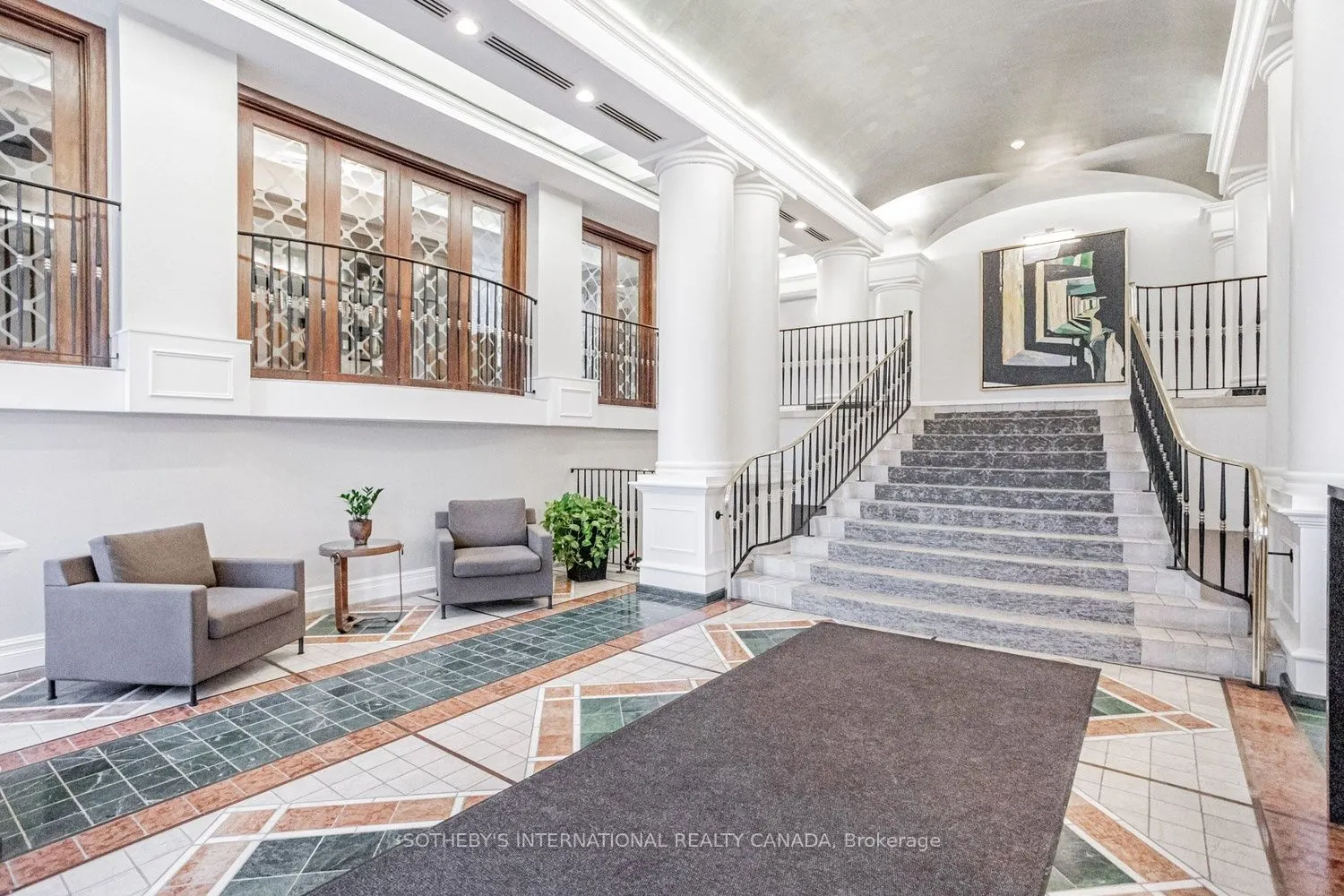 38 Avoca Avenue #704