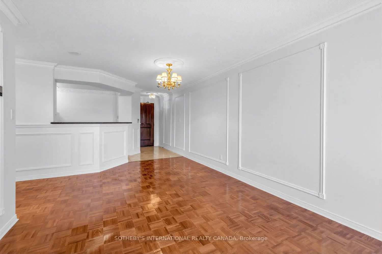 38 Avoca Avenue #704