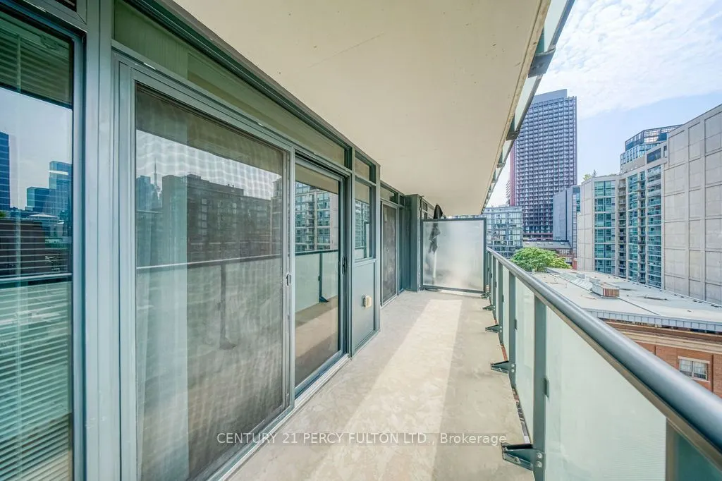 400 Adelaide Street E #1107