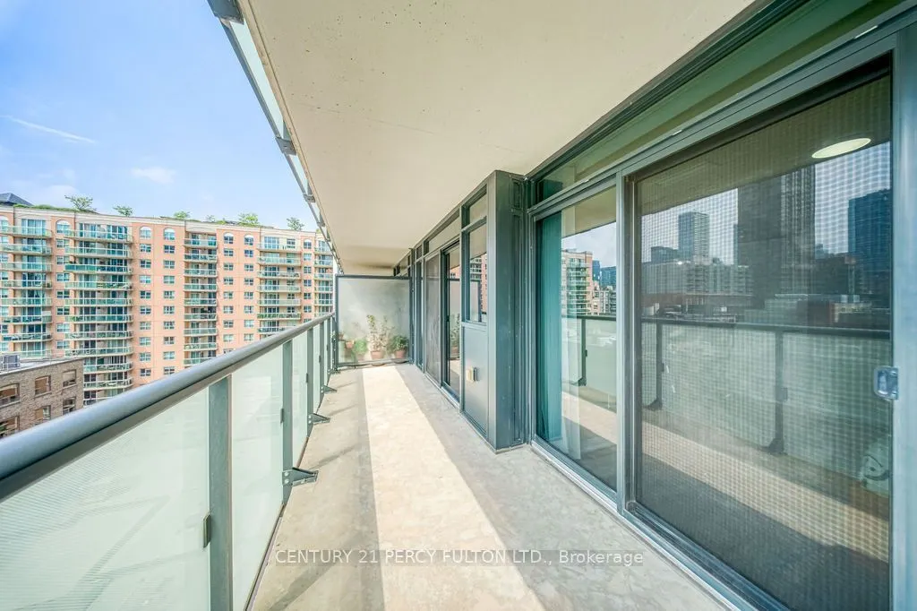 400 Adelaide Street E #1107
