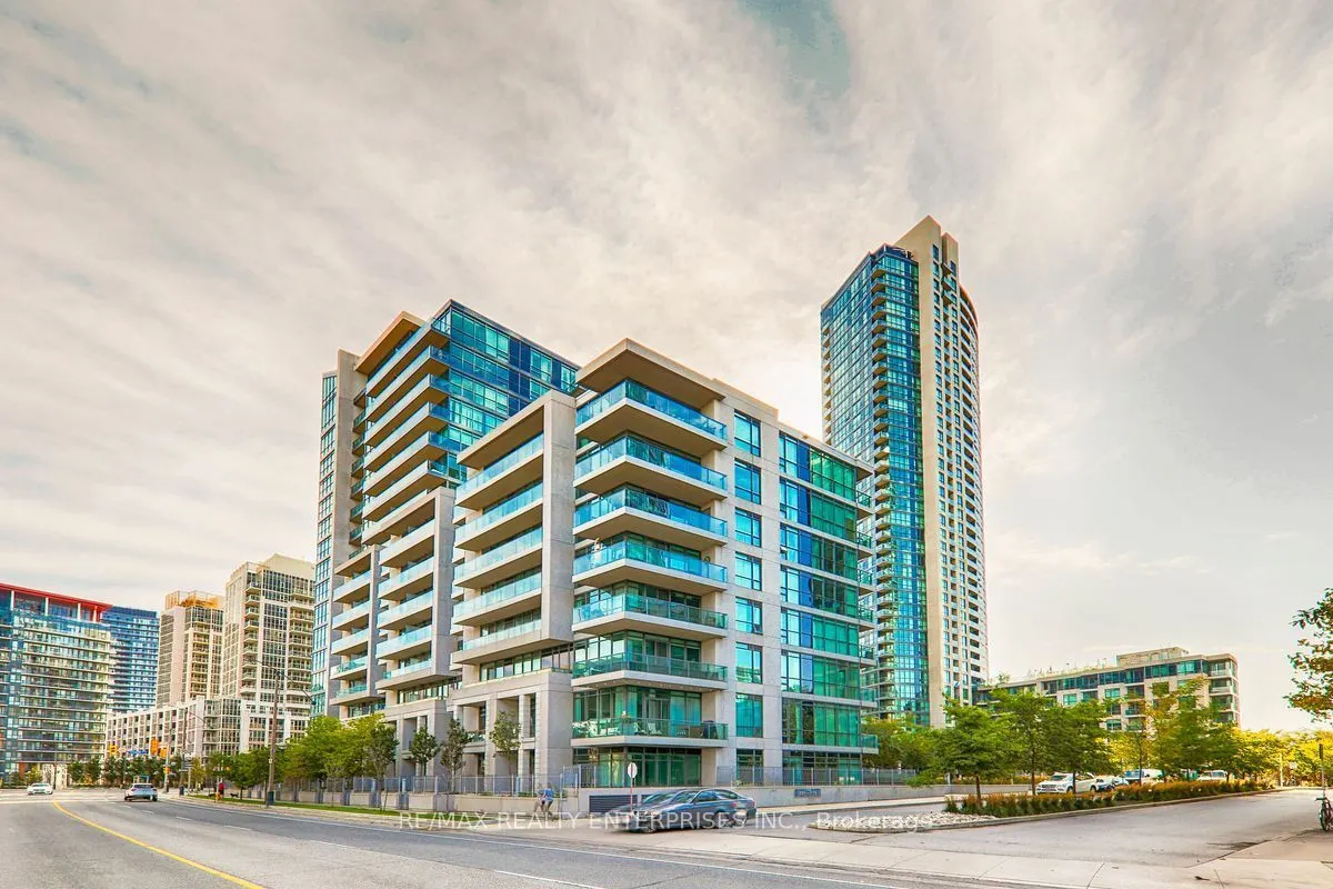 215 Fort York Boulevard #612