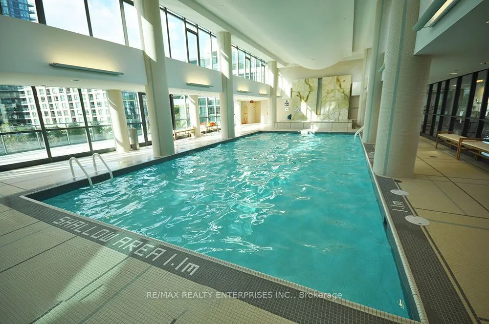 215 Fort York Boulevard #612