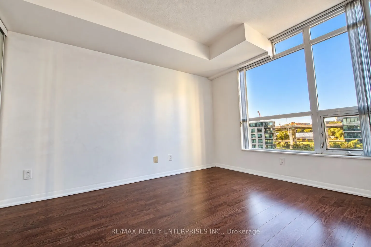 215 Fort York Boulevard #612
