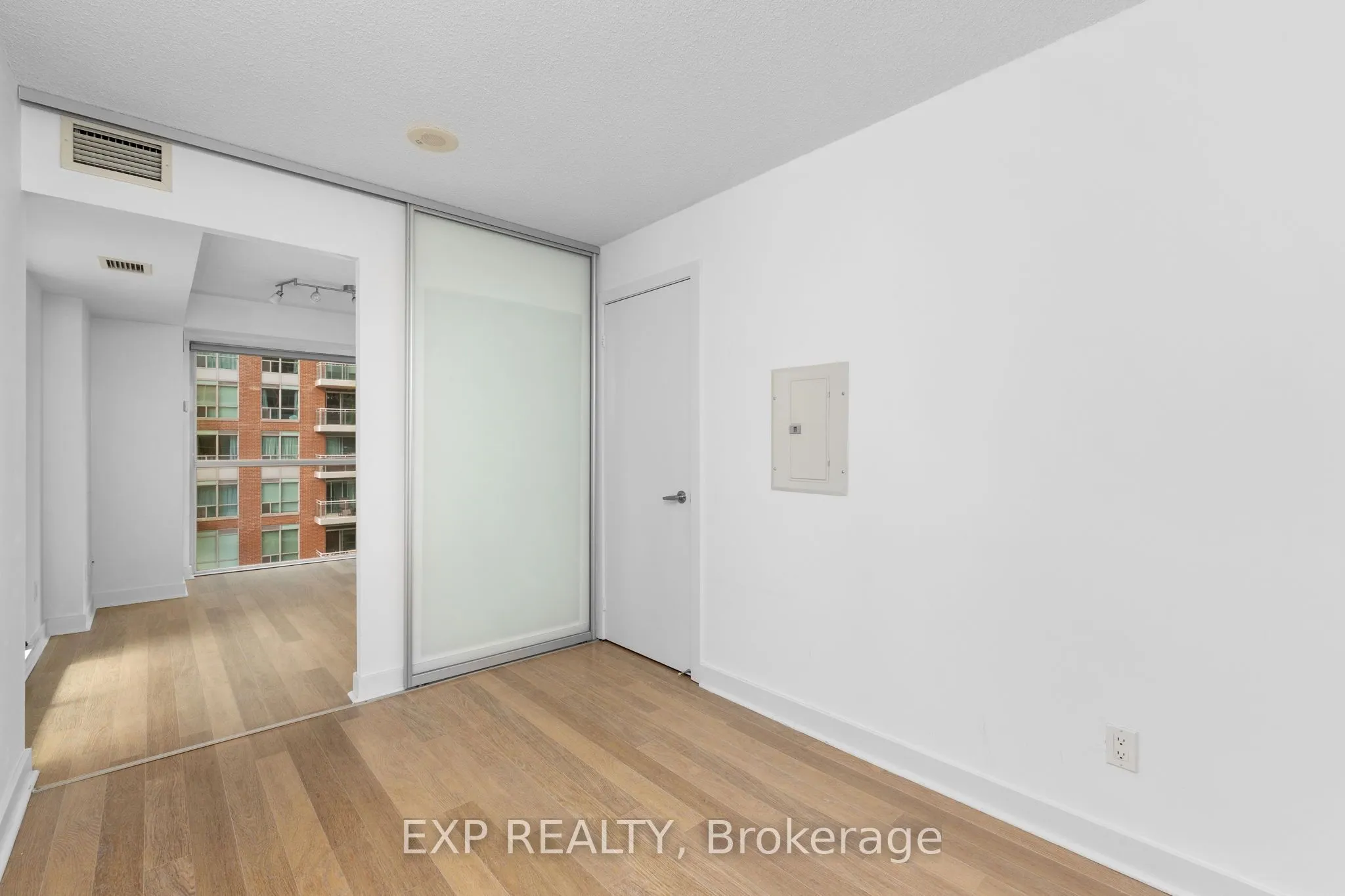 80 Western Battery Road #712