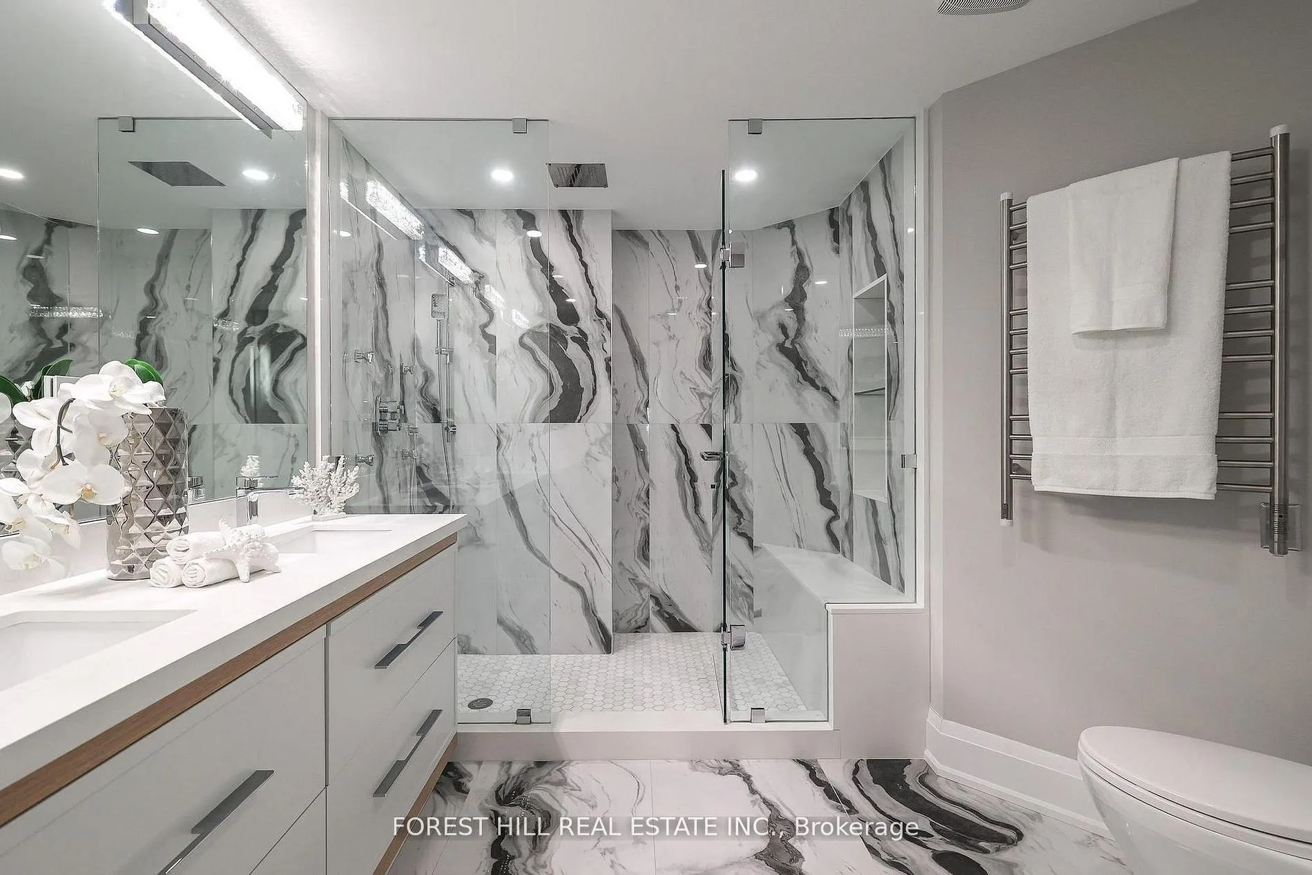 342 Spadina Road #301