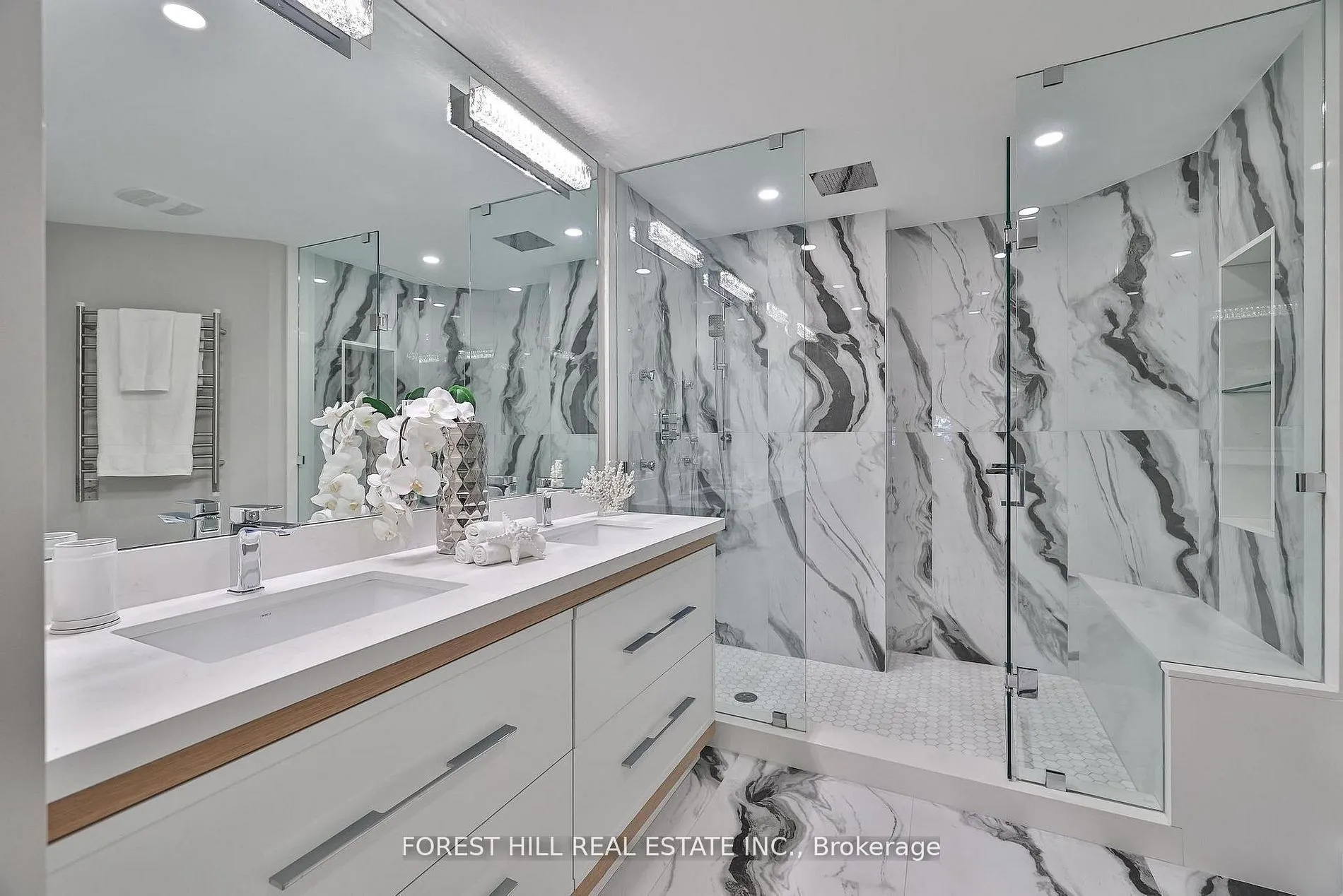342 Spadina Road #301