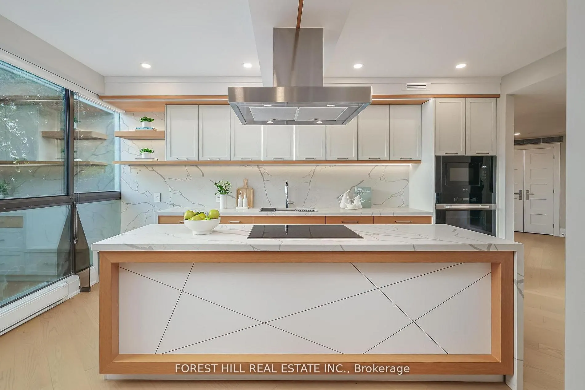342 Spadina Road #301