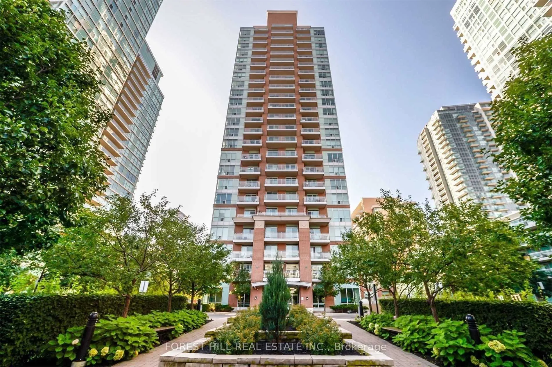 50 LYNN WILLIAMS Street #2104