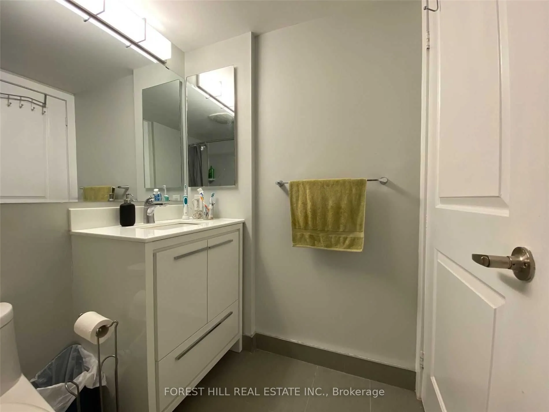 50 LYNN WILLIAMS Street #2104